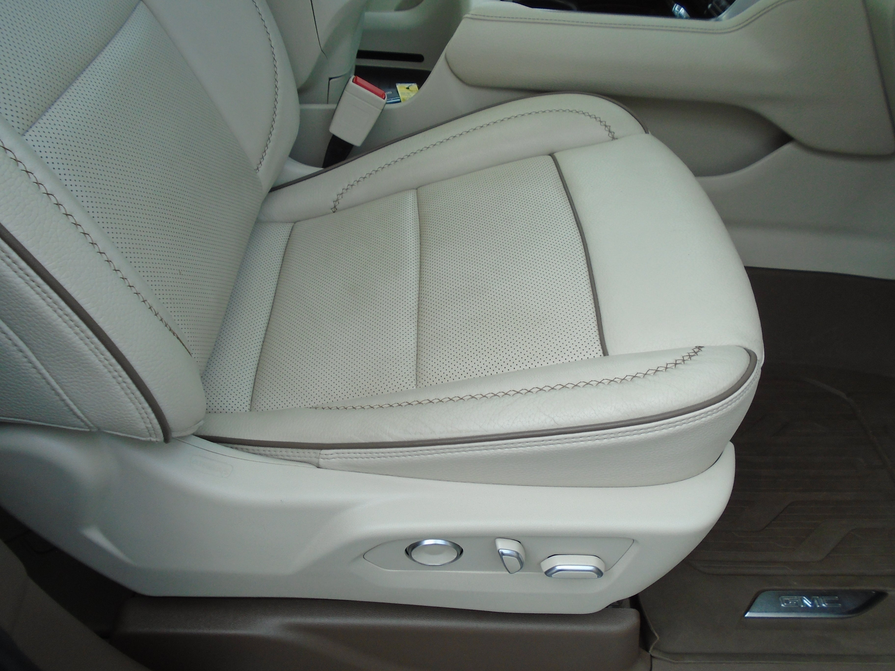 2023 GMC Yukon XL 4WD 4dr Denali