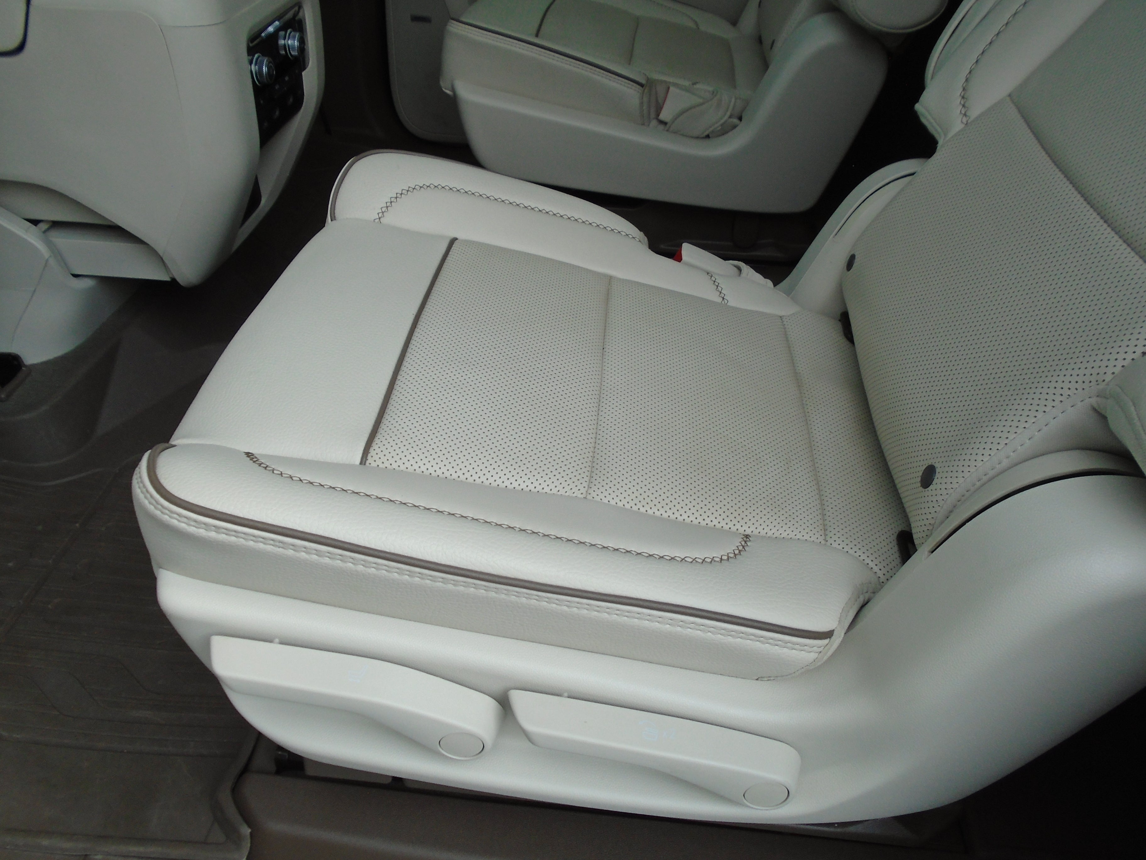 2023 GMC Yukon XL 4WD 4dr Denali