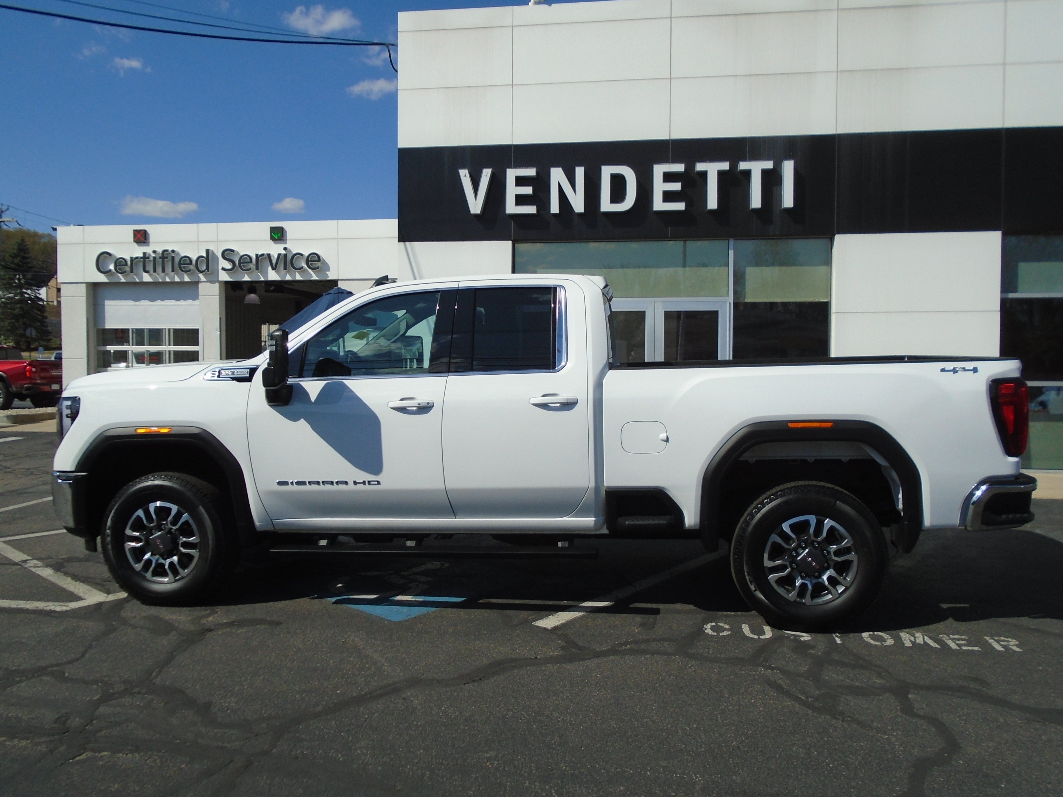 2024 GMC Sierra 2500 HD Double Cab Standard Box 4-Wheel Drive SLE