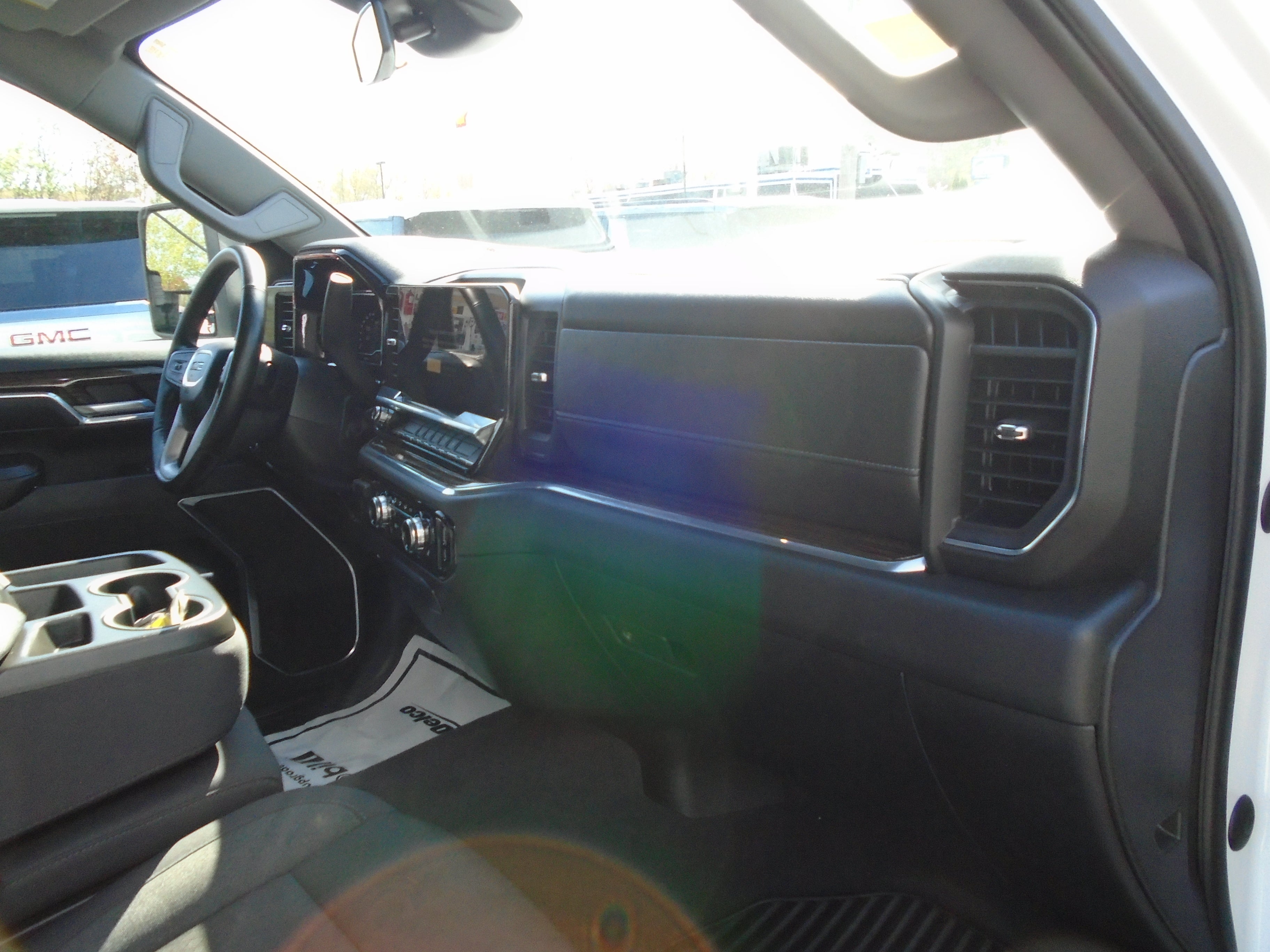 2024 GMC Sierra 2500 HD Double Cab Standard Box 4-Wheel Drive SLE