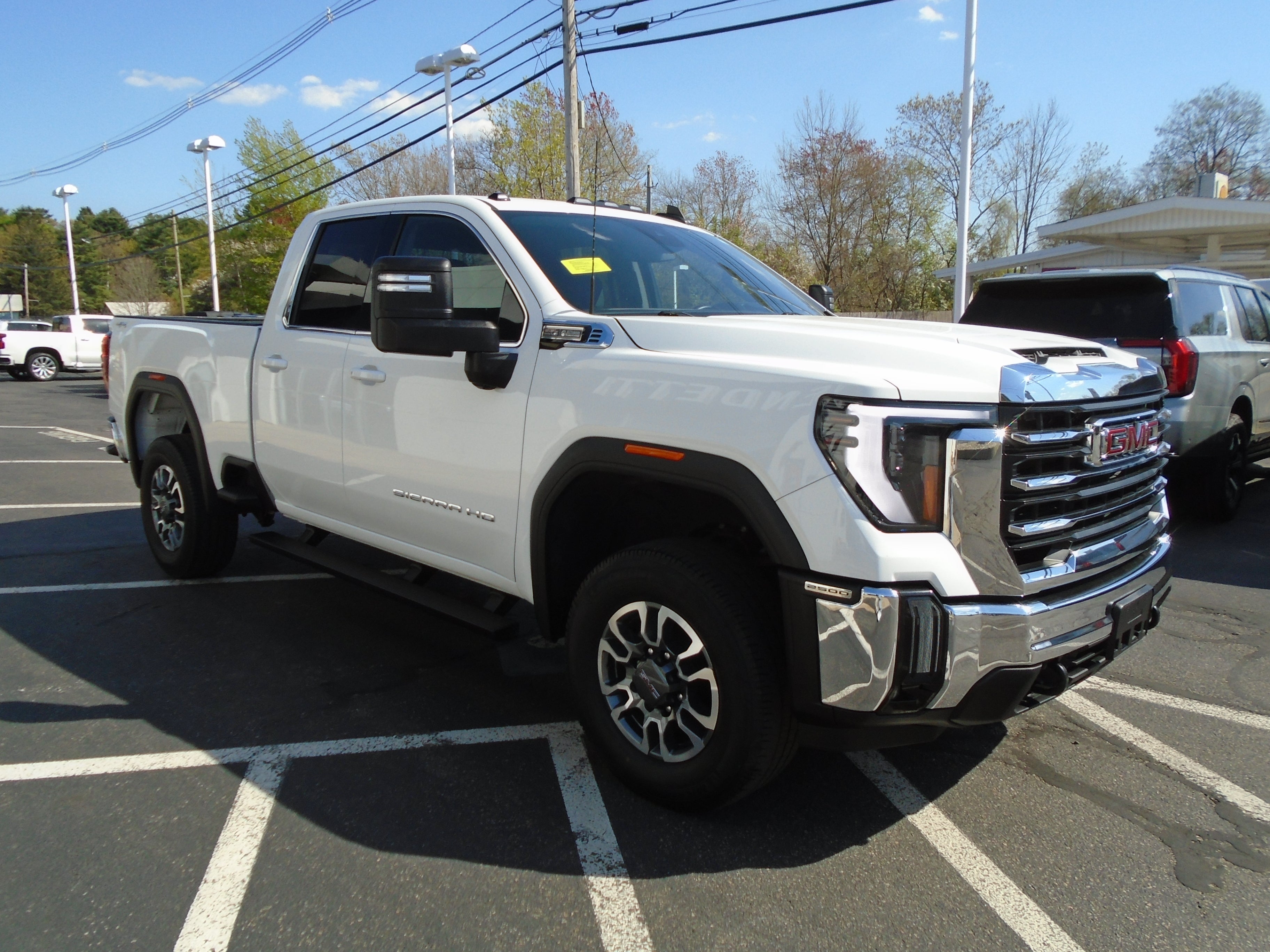 2024 GMC Sierra 2500 HD Double Cab Standard Box 4-Wheel Drive SLE