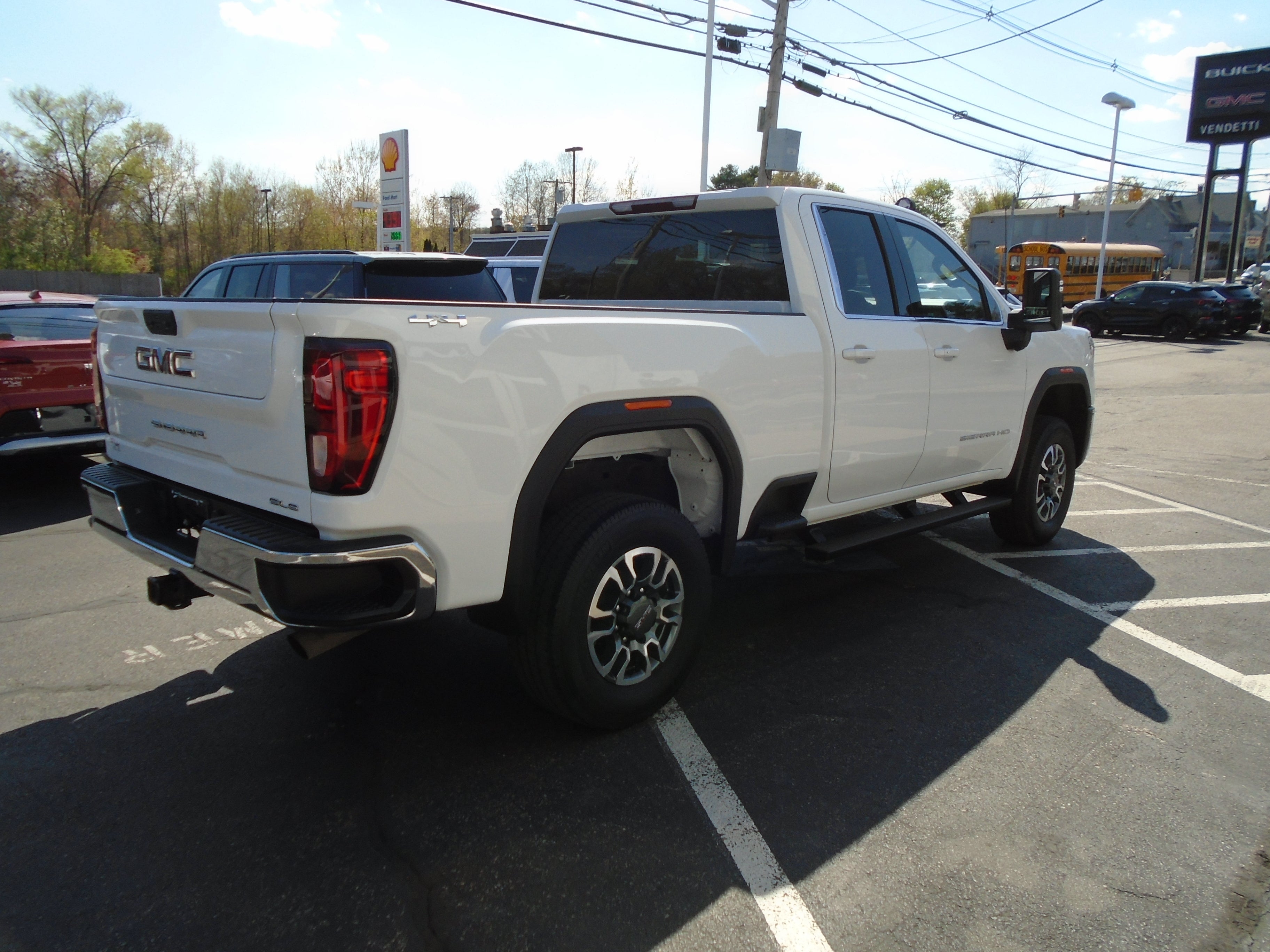 2024 GMC Sierra 2500 HD Double Cab Standard Box 4-Wheel Drive SLE
