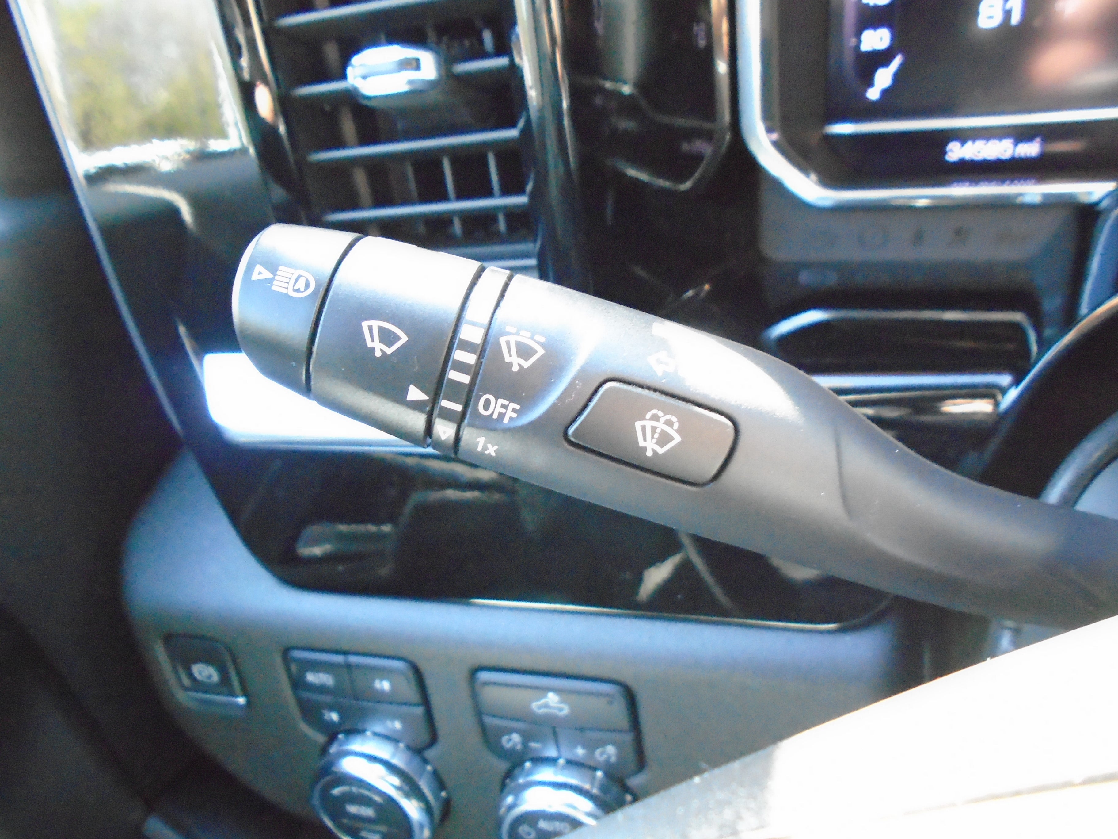 2024 GMC Sierra 2500 HD Double Cab Standard Box 4-Wheel Drive SLE