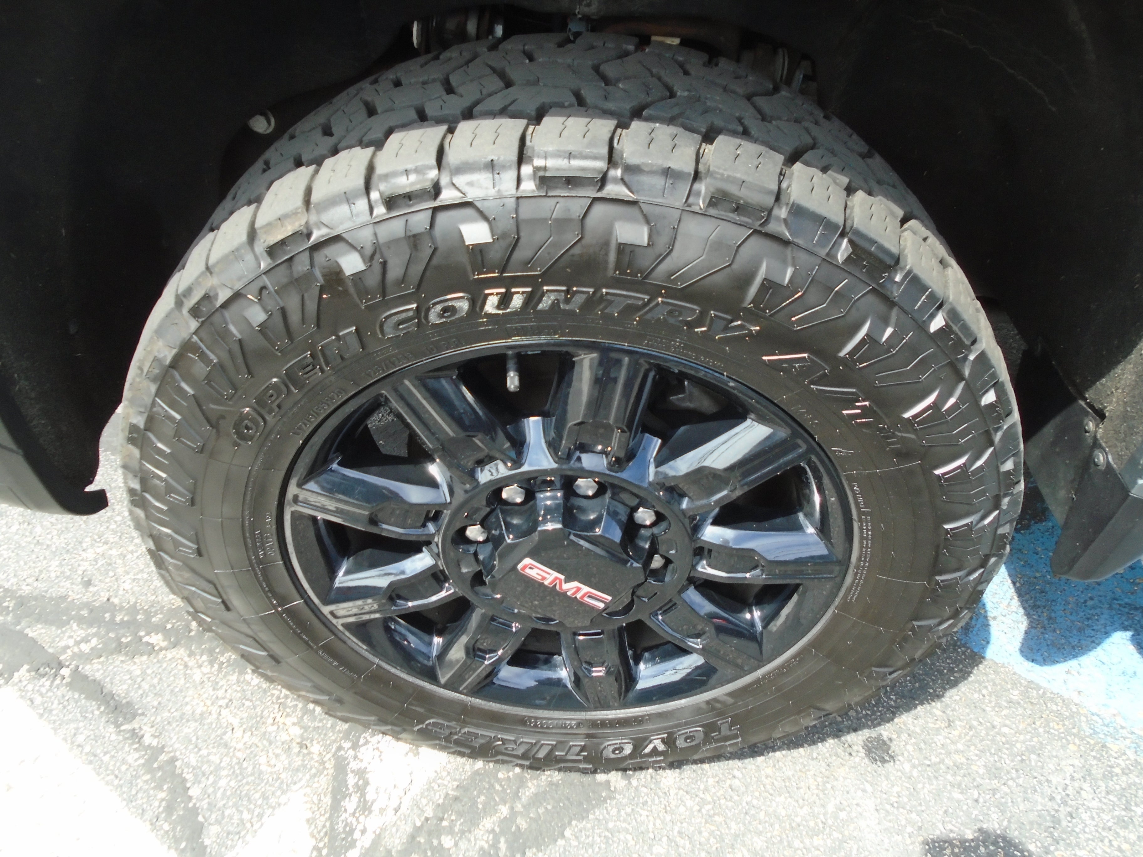 2024 GMC Sierra 2500 HD Crew Cab Standard Box 4-Wheel Drive AT4