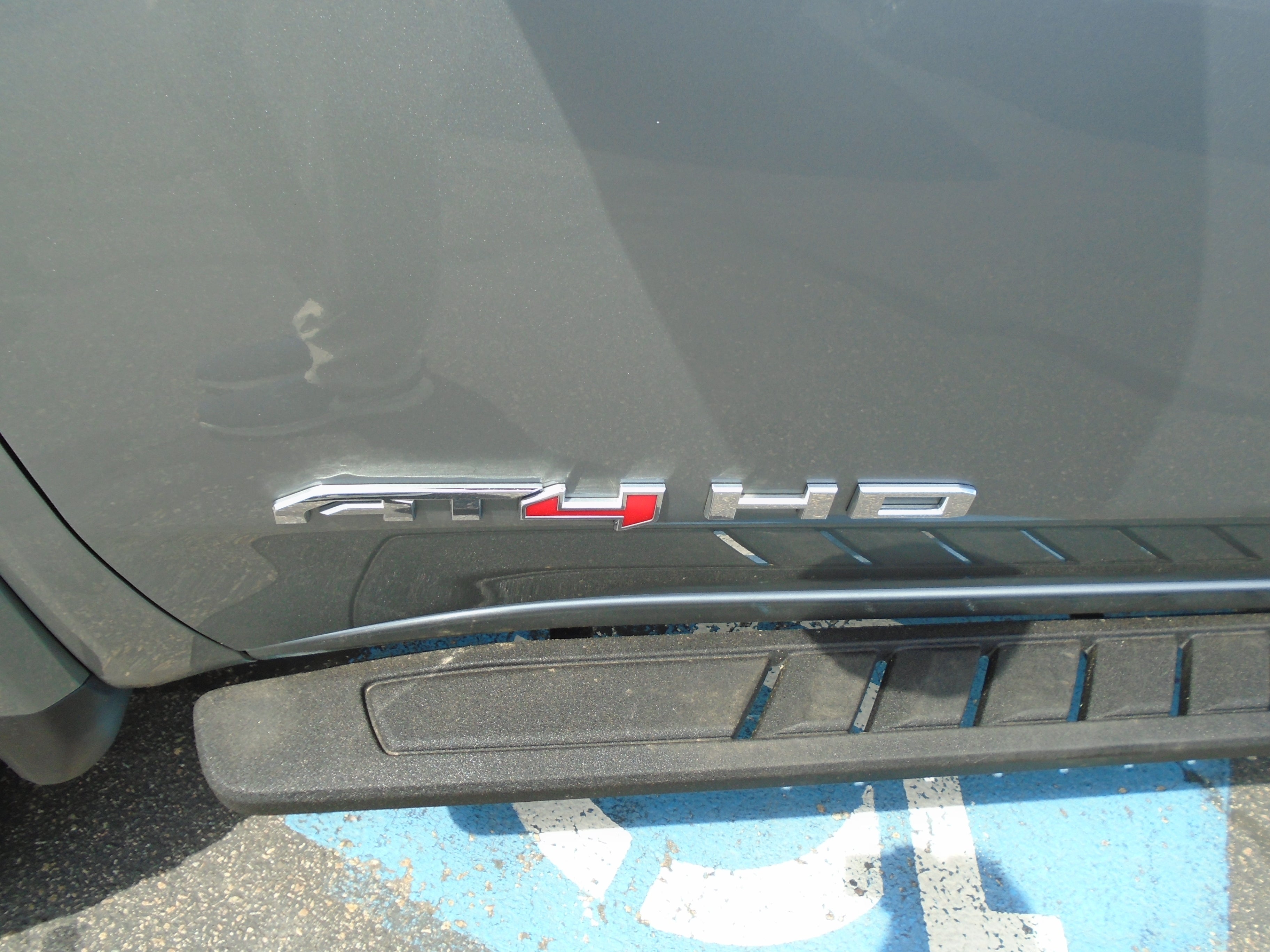 2024 GMC Sierra 2500 HD Crew Cab Standard Box 4-Wheel Drive AT4
