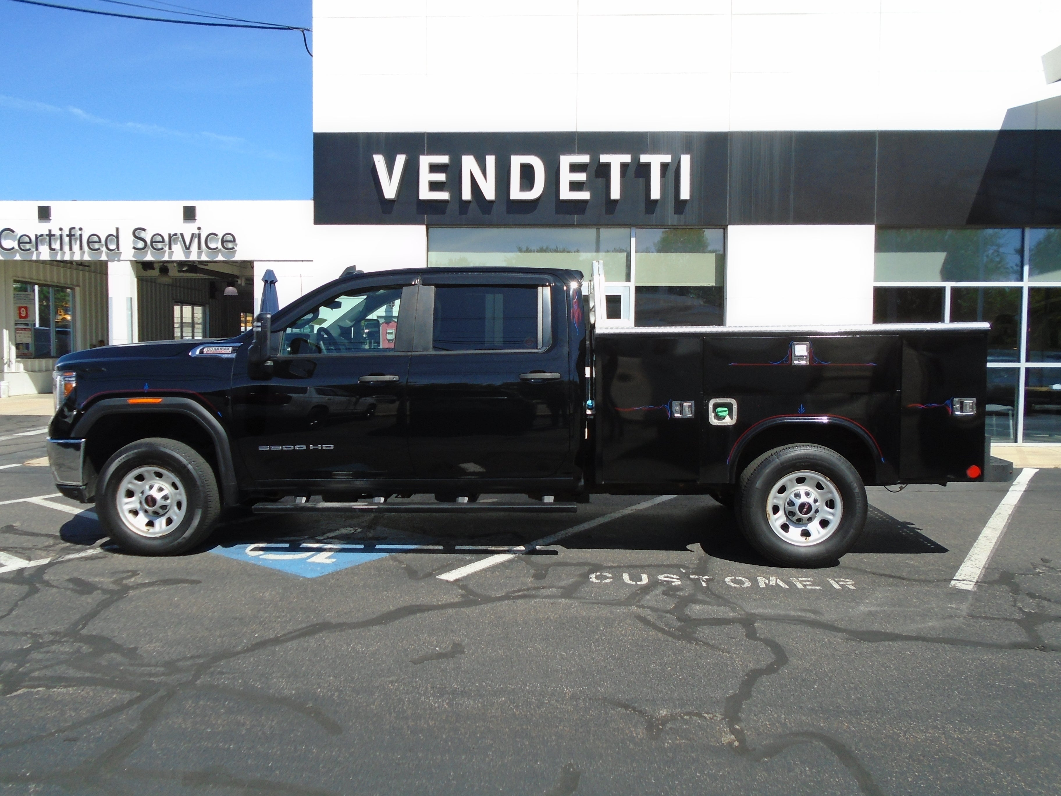 2022 GMC Sierra 3500 HD Crew Cab Long Box 4-Wheel Drive Pro