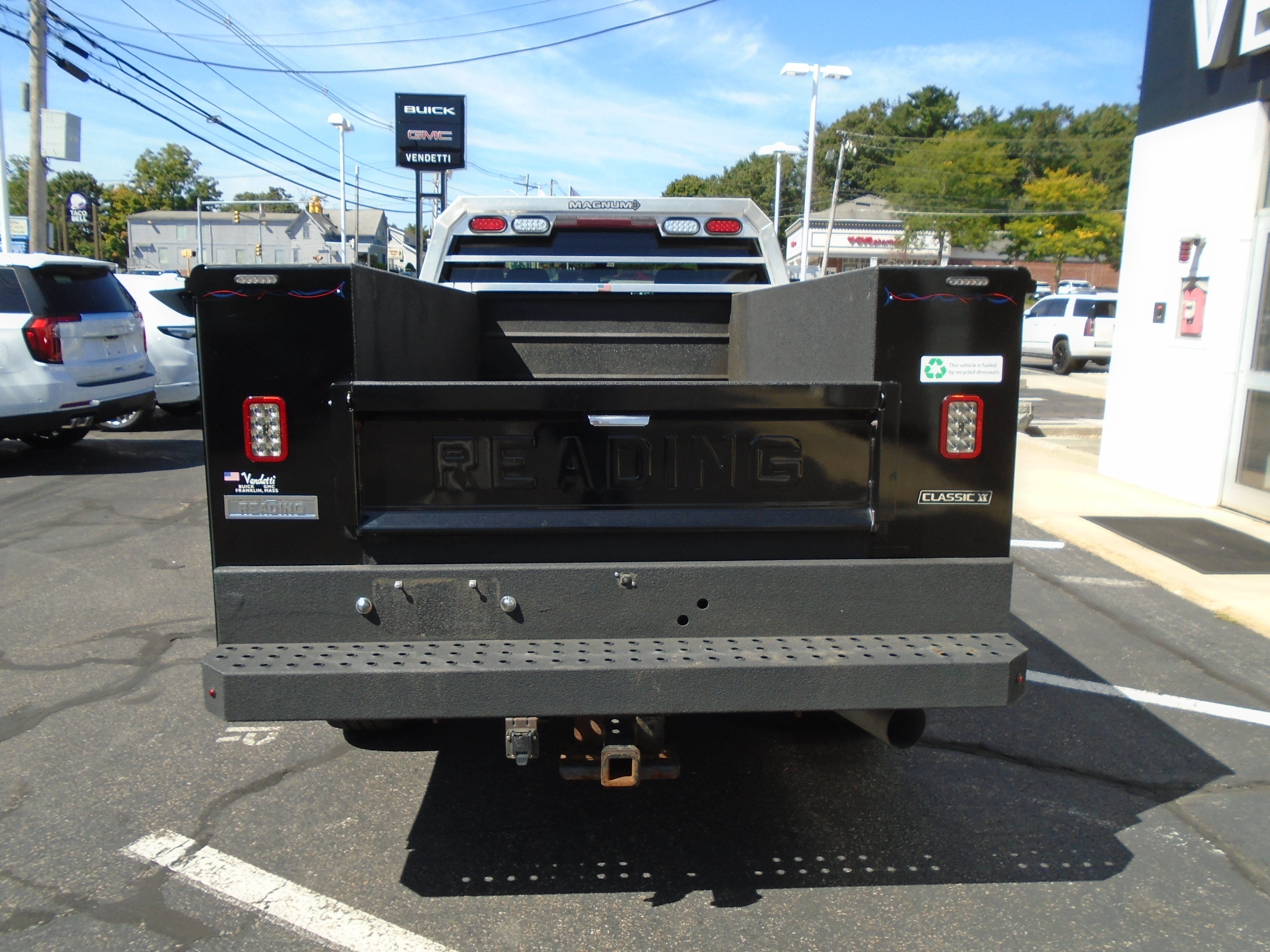 2022 GMC Sierra 3500 HD Crew Cab Long Box 4-Wheel Drive Pro