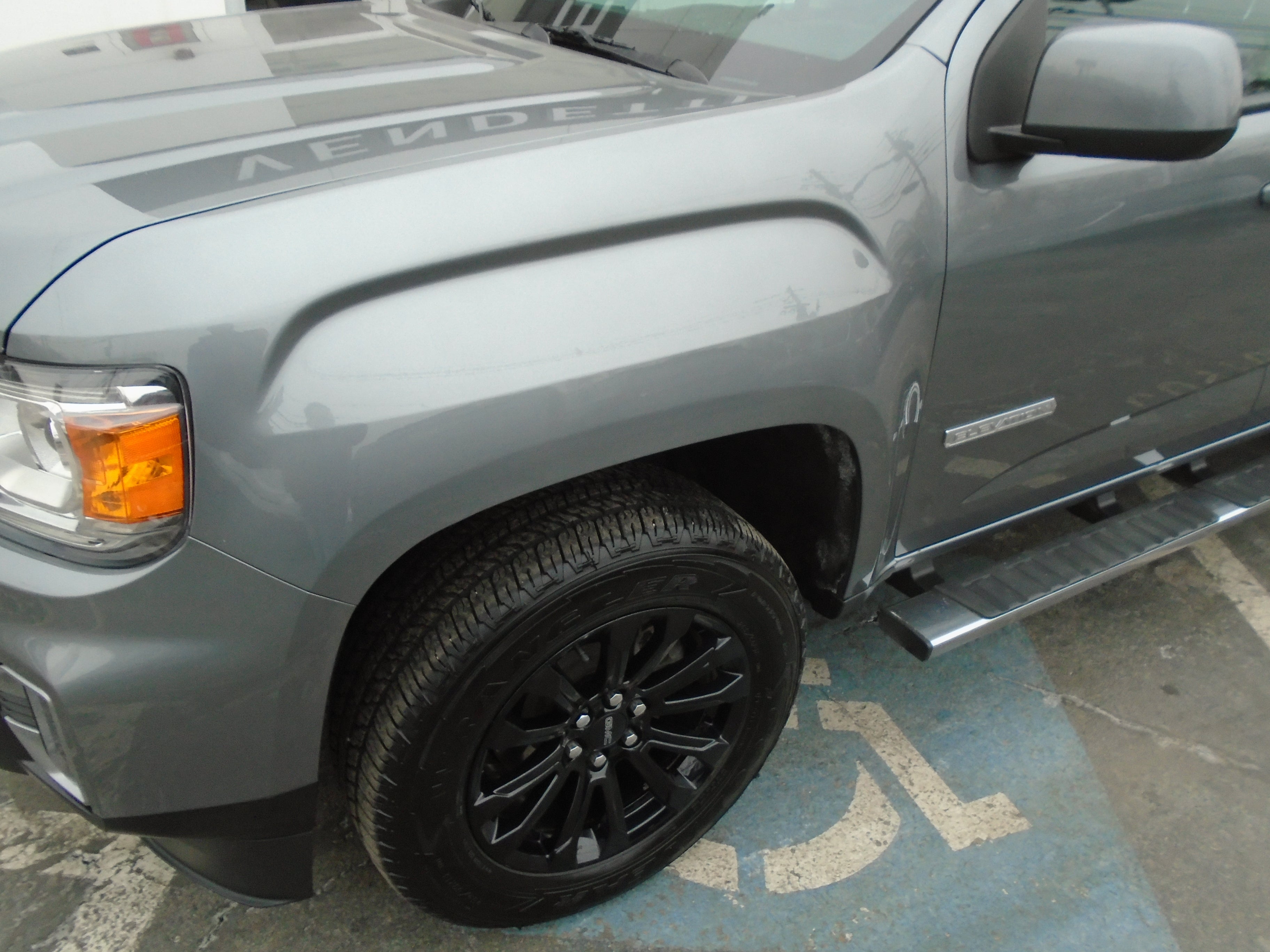 2022 GMC Canyon Crew Cab Short Box 4-Wheel Drive Elevation