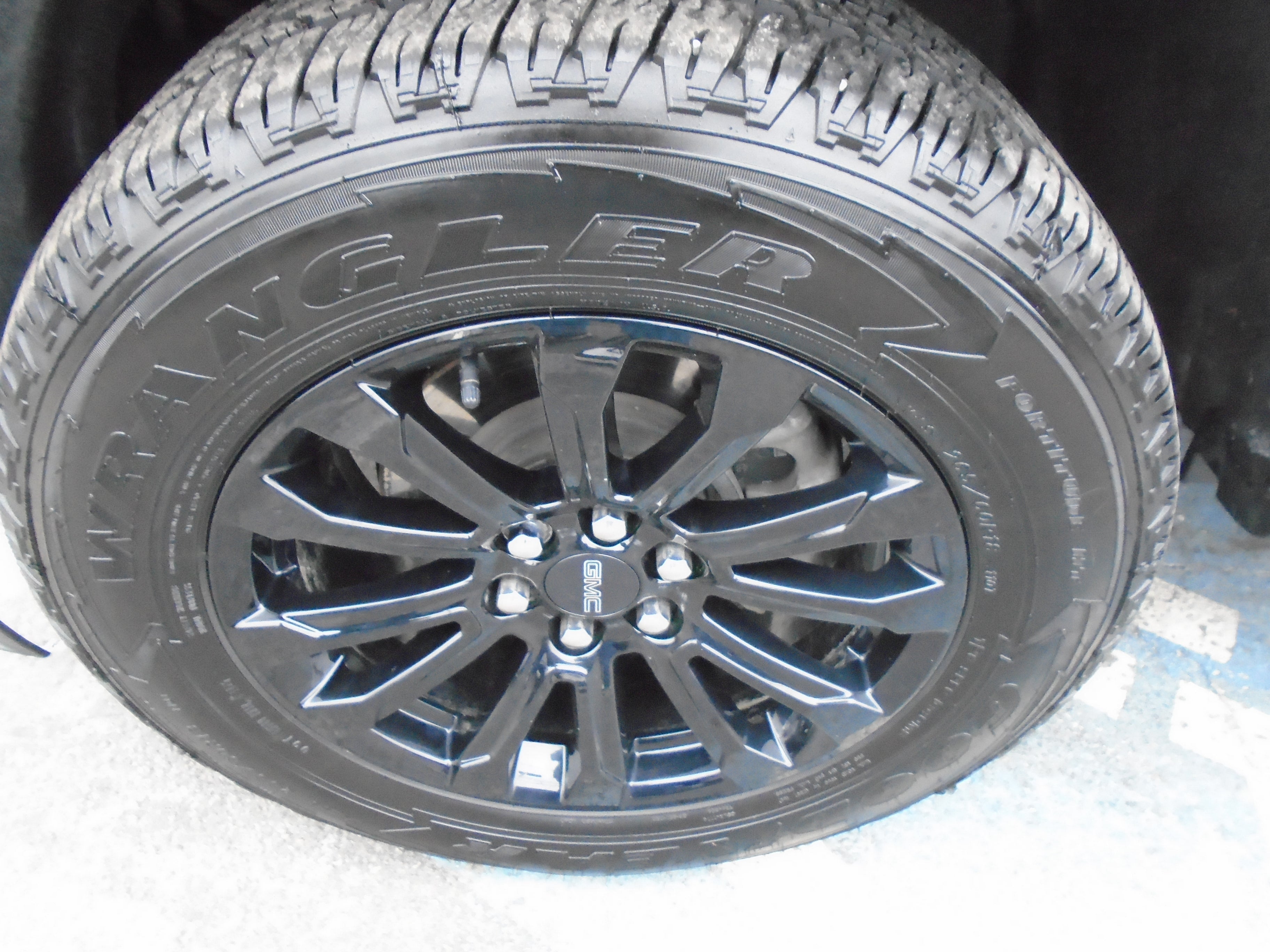 2022 GMC Canyon Crew Cab Short Box 4-Wheel Drive Elevation