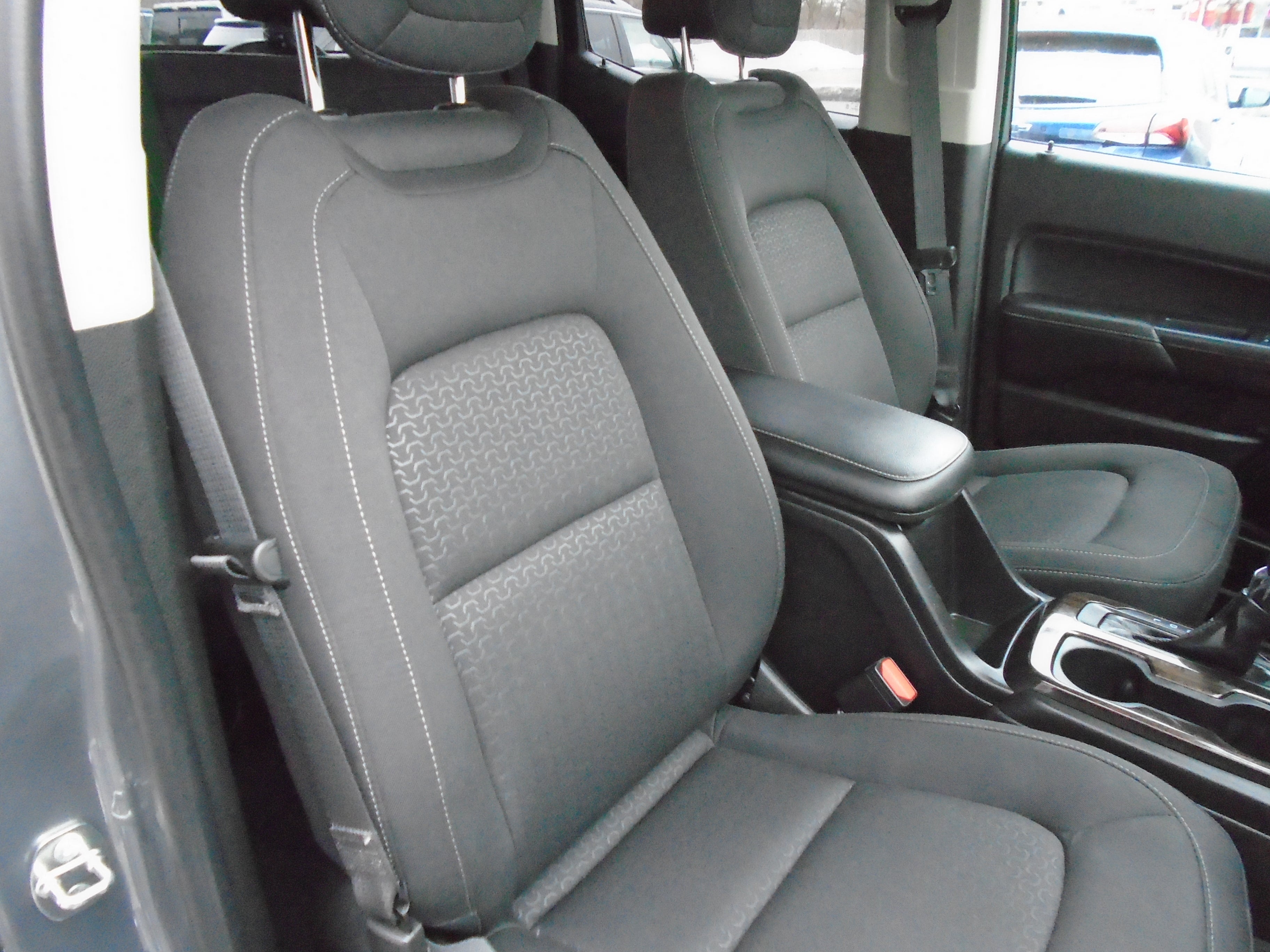 2022 GMC Canyon Crew Cab Short Box 4-Wheel Drive Elevation