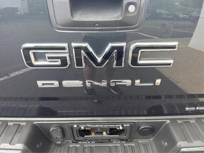 2022 GMC Canyon Crew Cab Short Box 4-Wheel Drive Denali