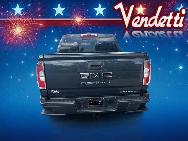 2022 GMC Canyon Crew Cab Short Box 4-Wheel Drive Denali
