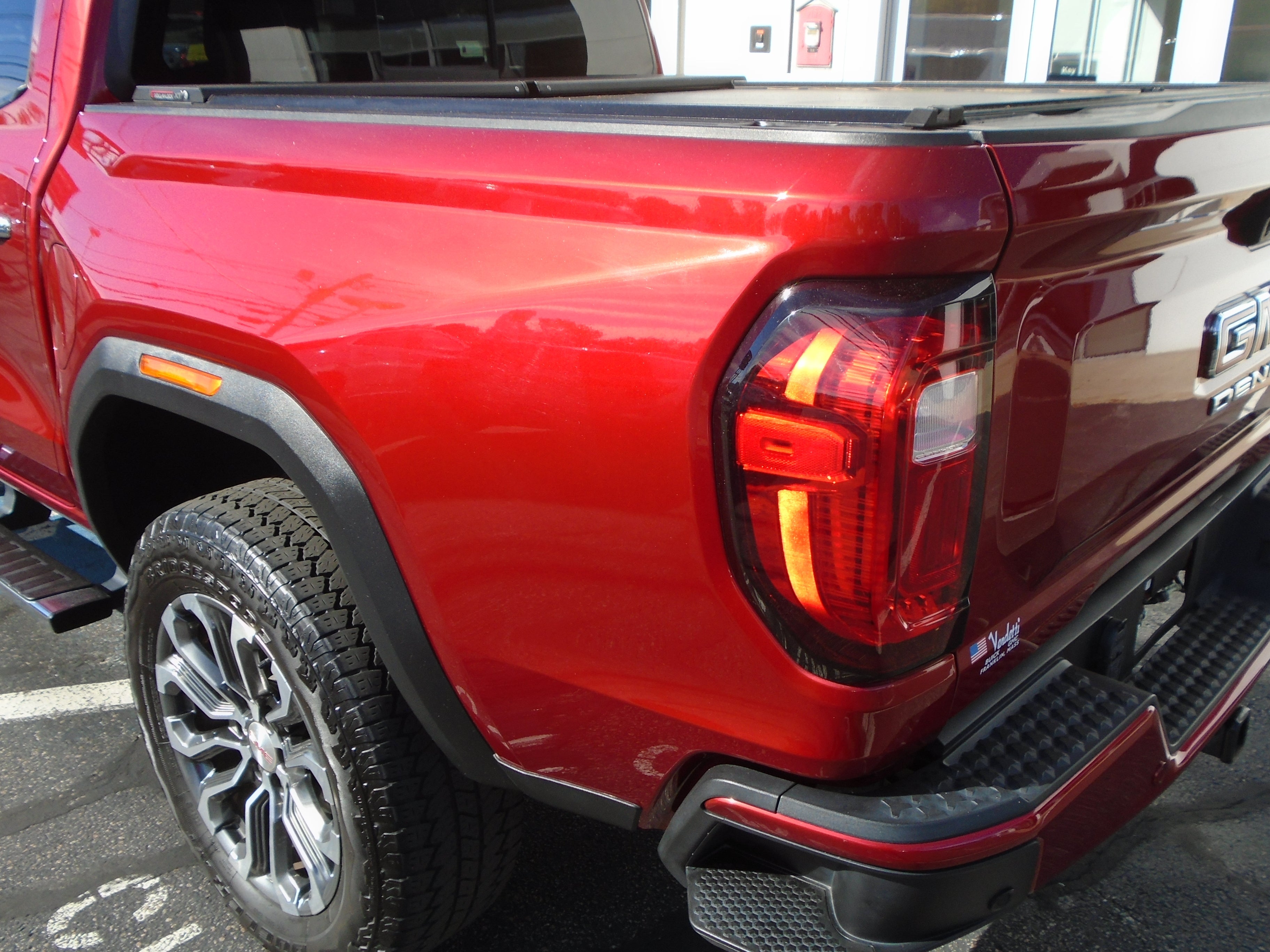 2023 GMC Canyon Crew Cab Short Box 4-Wheel Drive Denali