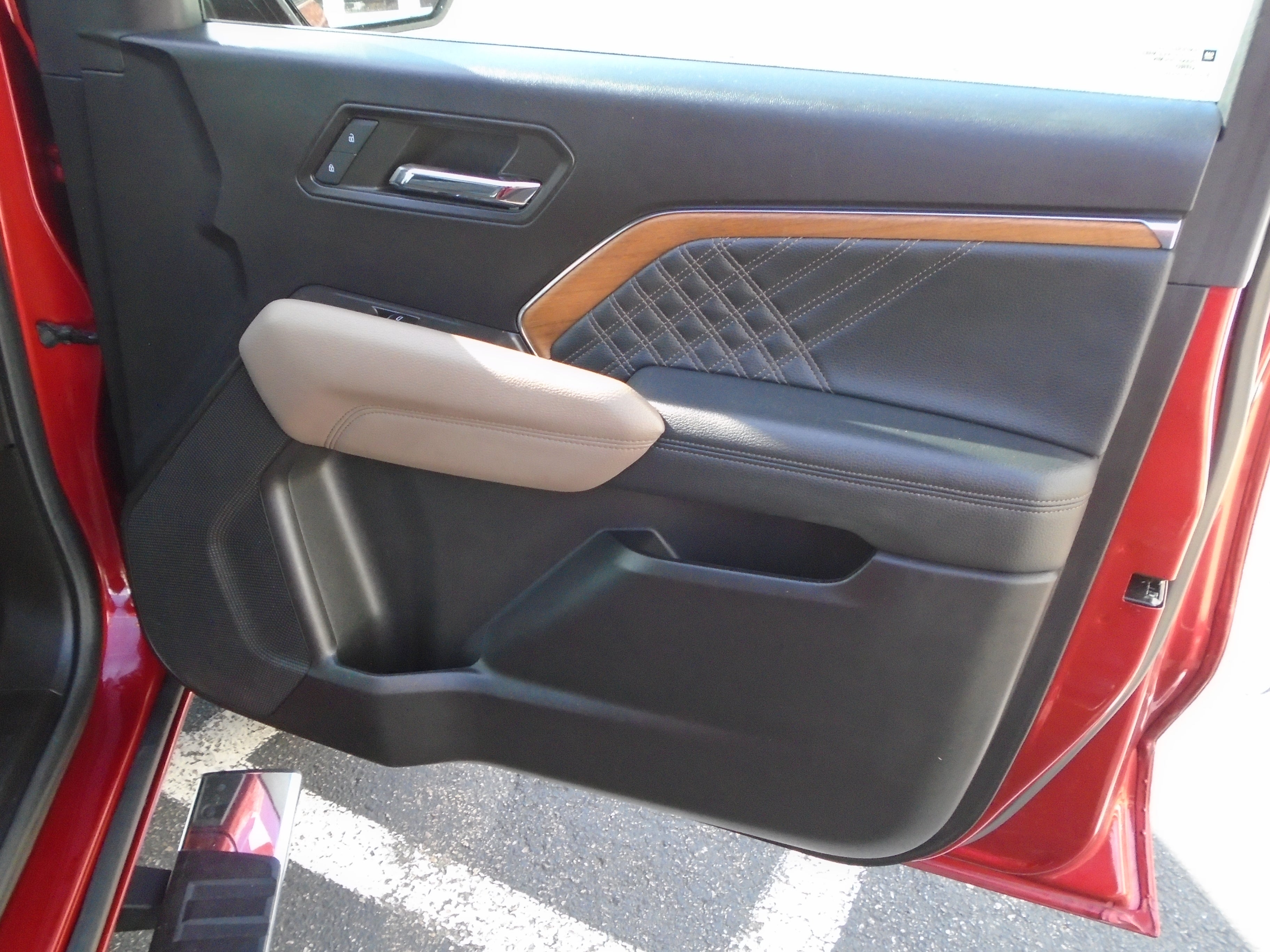 2023 GMC Canyon Crew Cab Short Box 4-Wheel Drive Denali