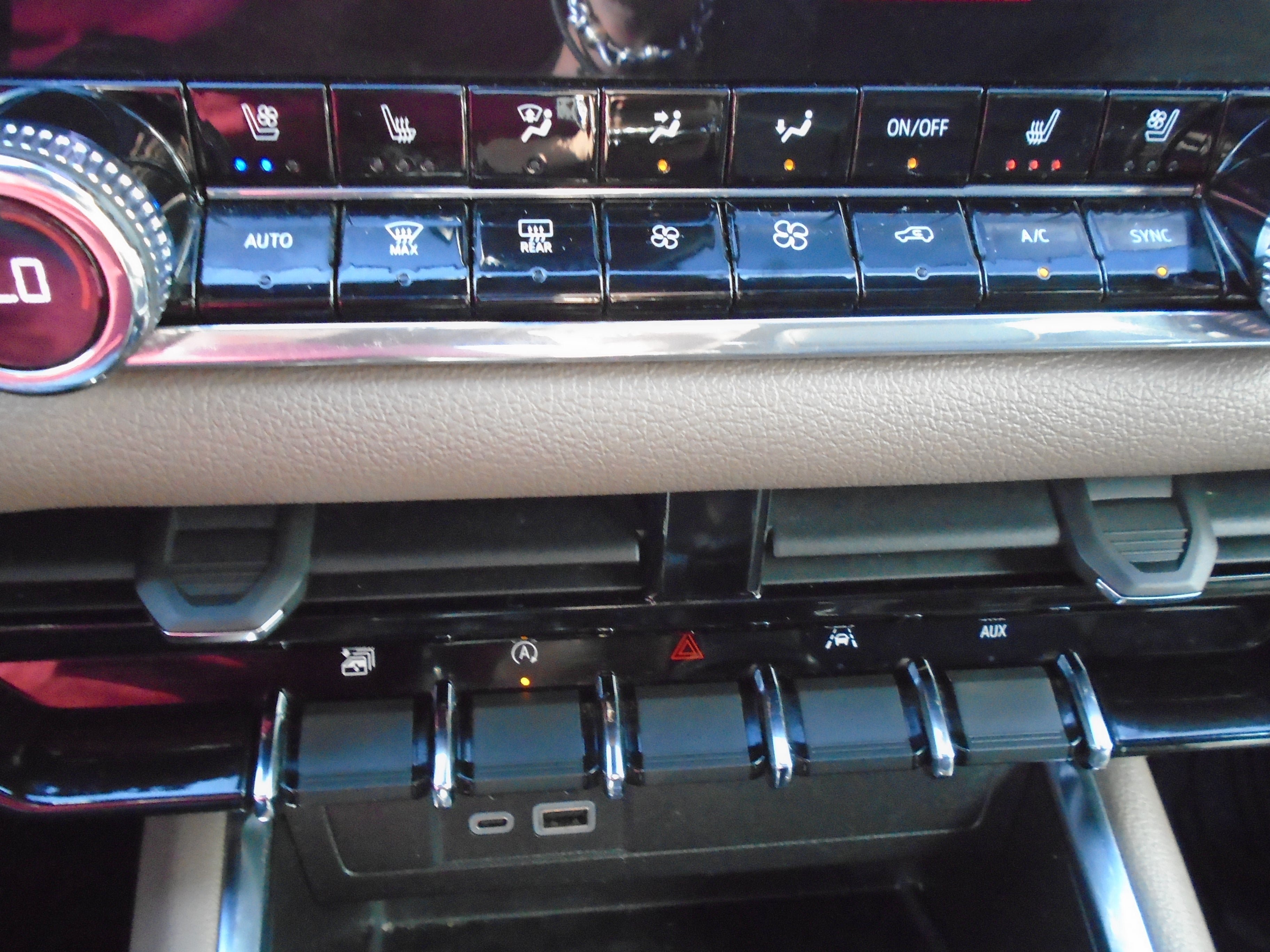 2023 GMC Canyon Crew Cab Short Box 4-Wheel Drive Denali