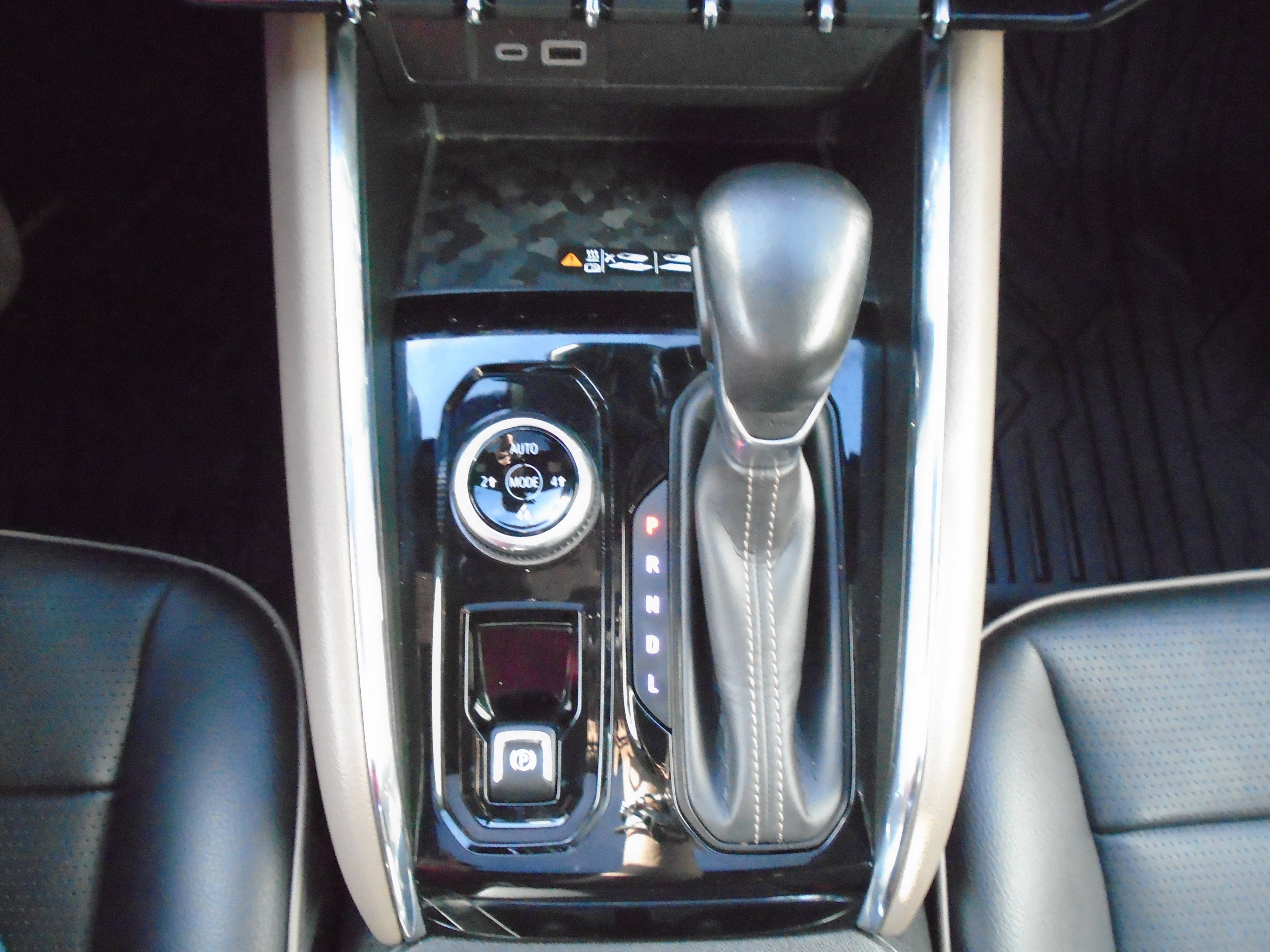 2023 GMC Canyon Crew Cab Short Box 4-Wheel Drive Denali