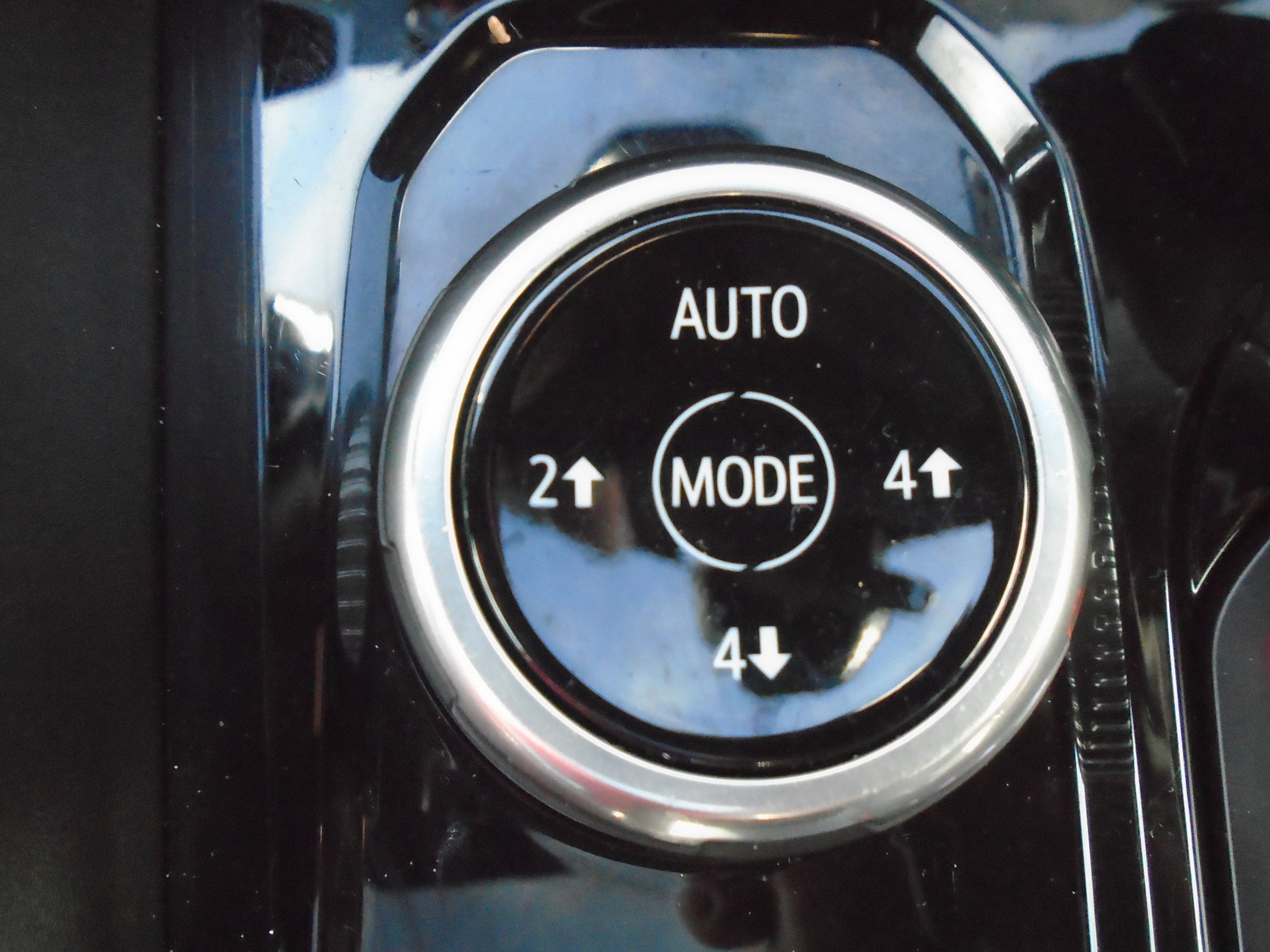 2023 GMC Canyon Crew Cab Short Box 4-Wheel Drive Denali