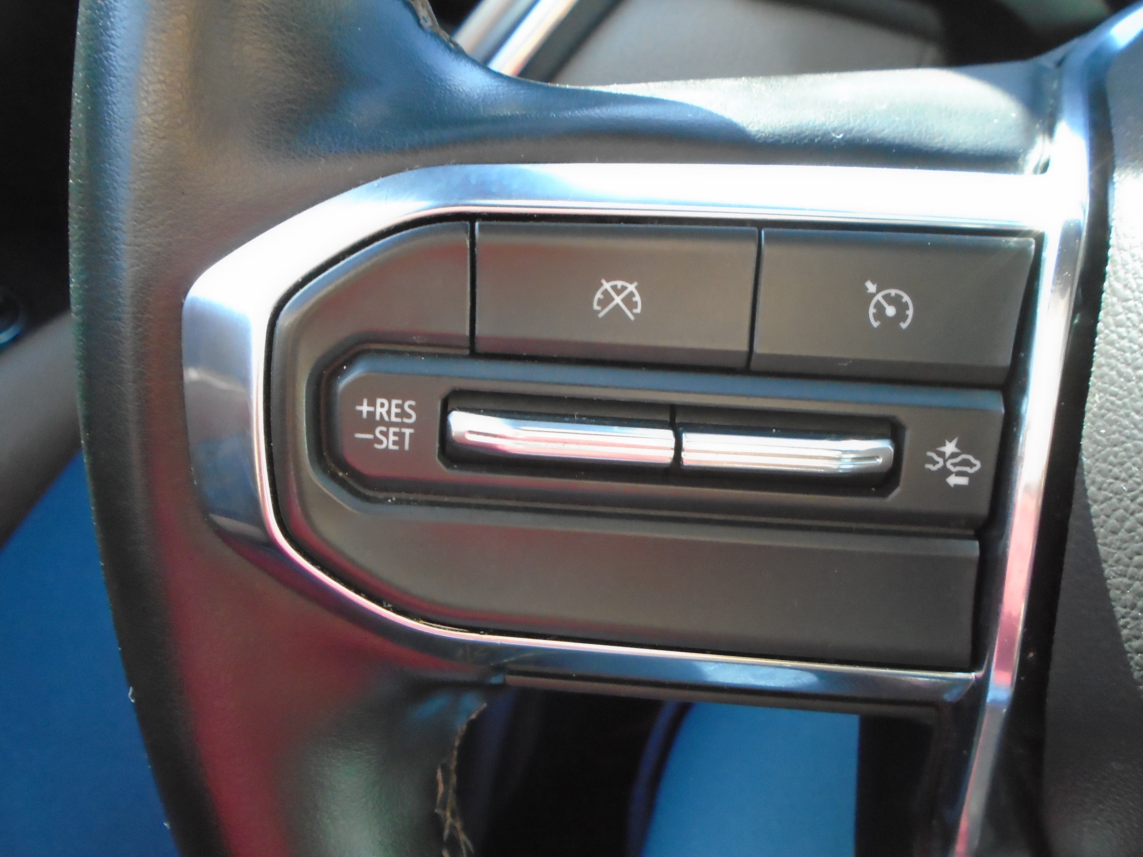 2023 GMC Canyon Crew Cab Short Box 4-Wheel Drive Denali