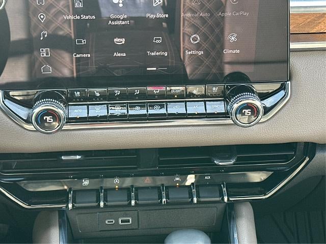 2023 GMC Canyon Crew Cab Short Box 4-Wheel Drive Denali