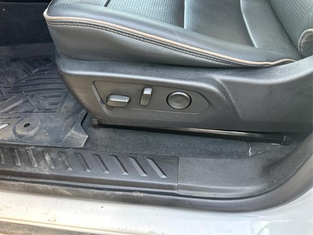 2023 GMC Canyon Crew Cab Short Box 4-Wheel Drive Denali