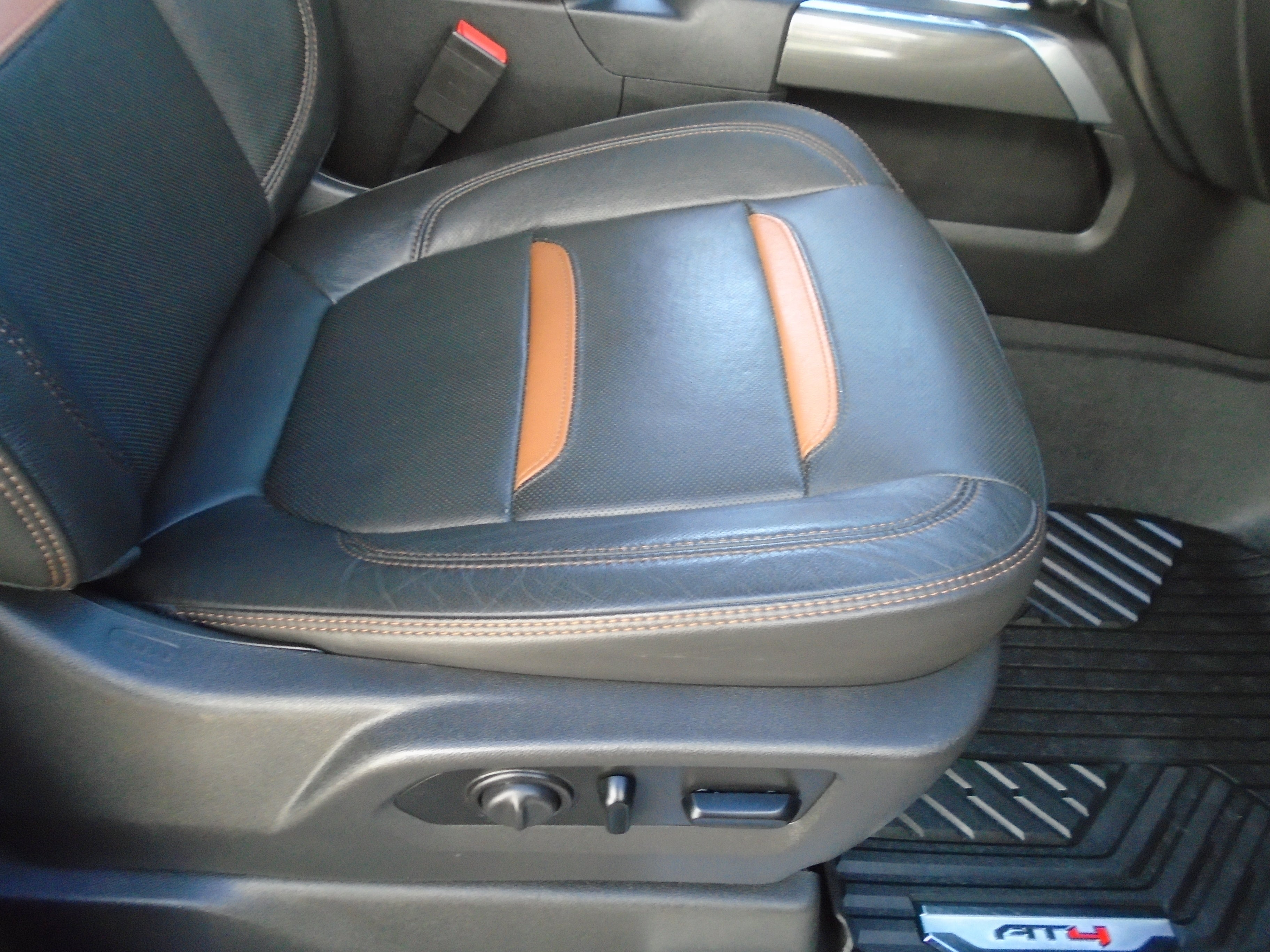 2020 GMC Sierra 1500 Crew Cab Short Box 4-Wheel Drive AT4