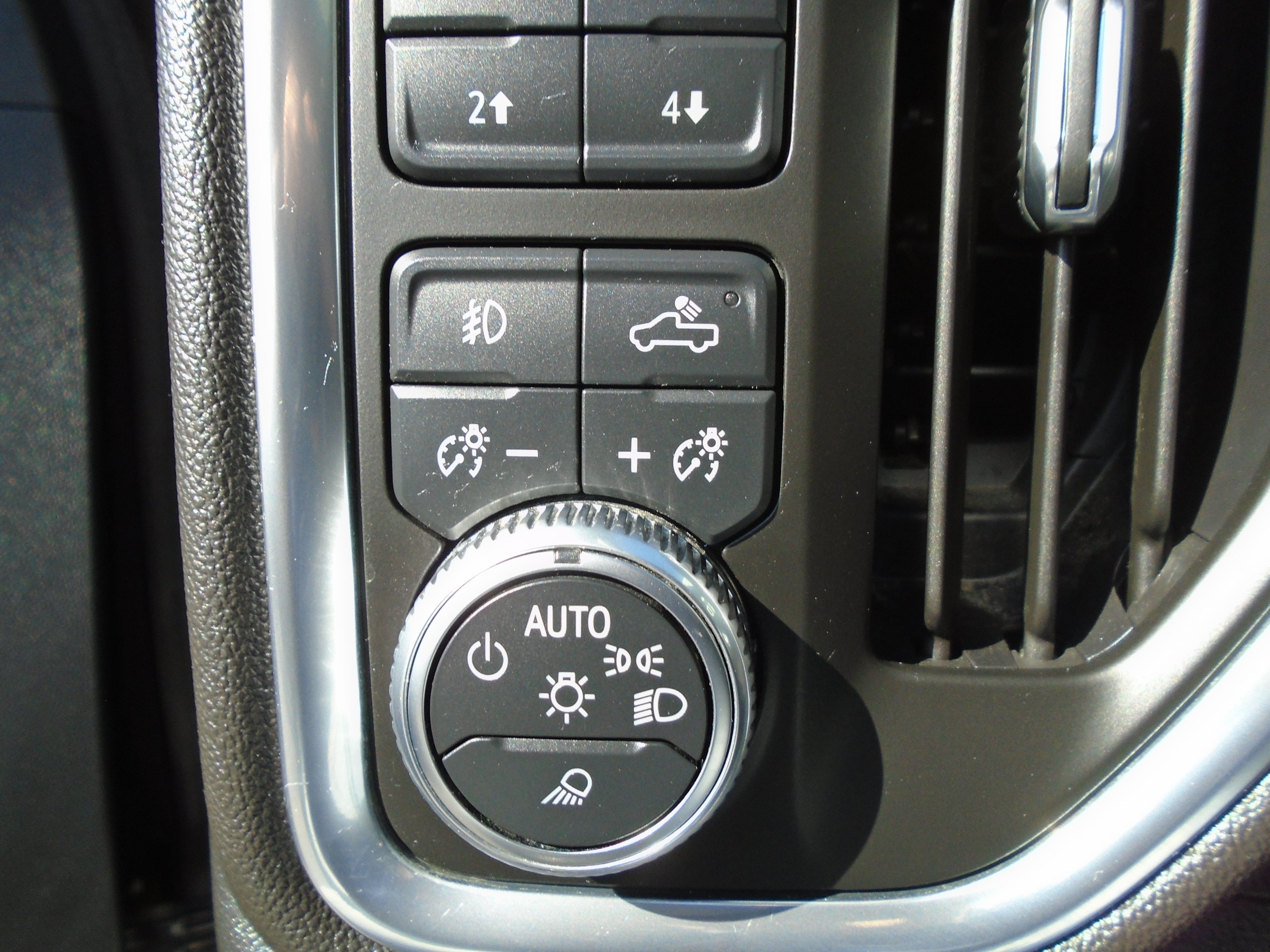 2020 GMC Sierra 1500 Crew Cab Short Box 4-Wheel Drive AT4