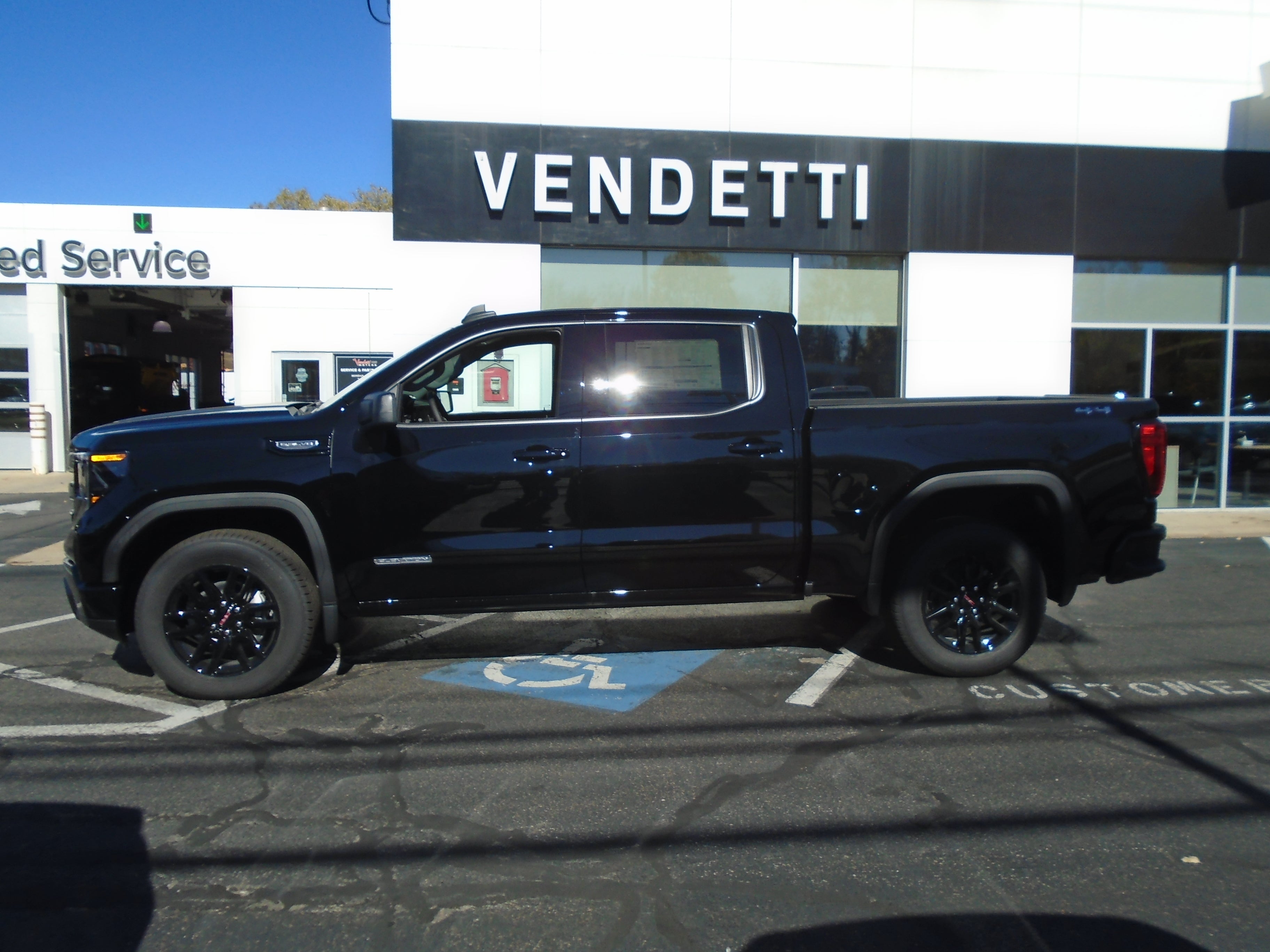 2026 GMC Sierra 1500 Elevation