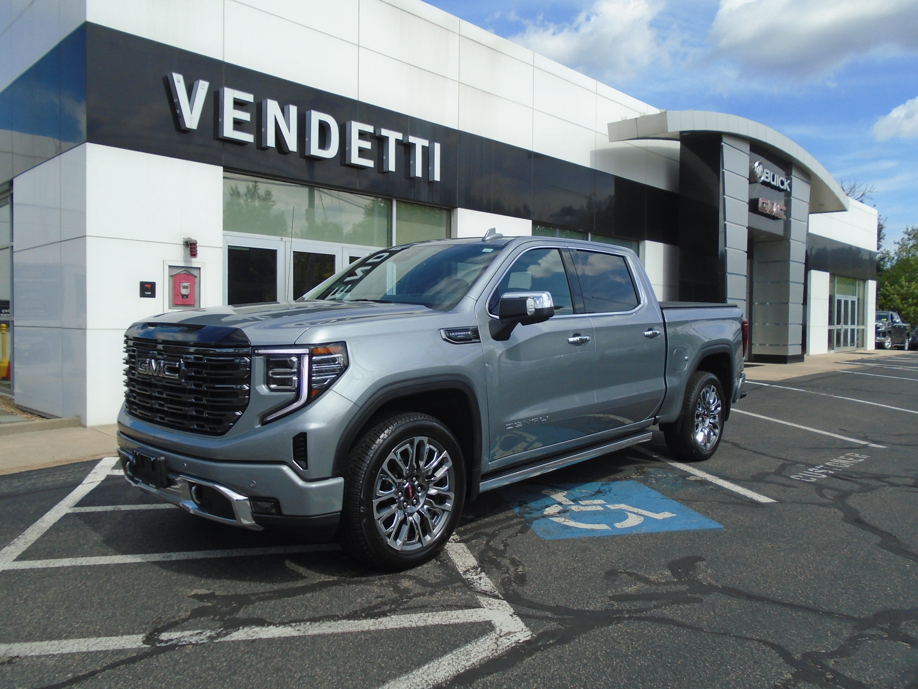 2025 GMC Sierra 1500 Crew Cab Short Box 4-Wheel Drive Denali Ultimate