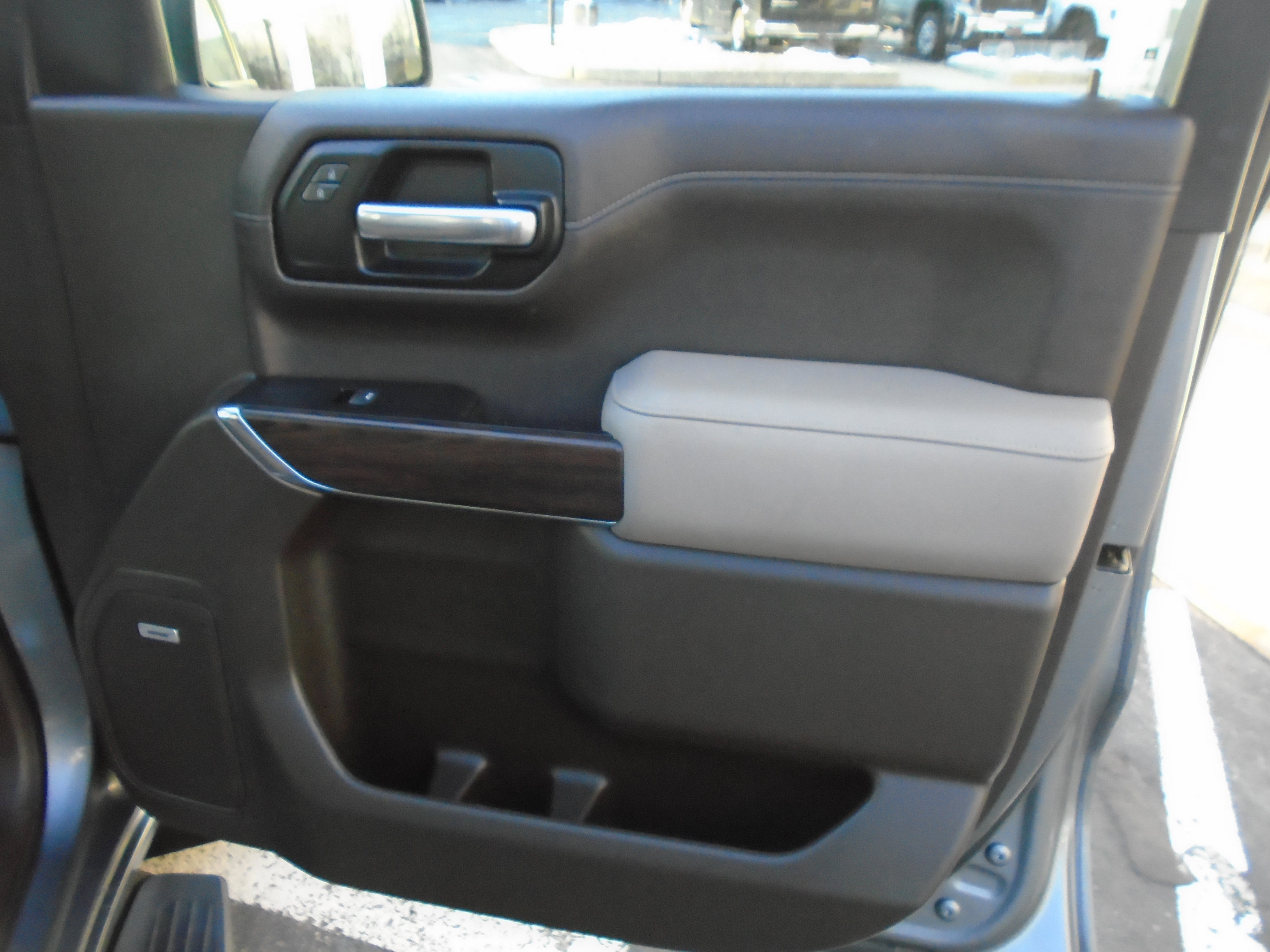 2019 GMC Sierra 1500 Double Cab Standard Box 2-Wheel Drive SLT