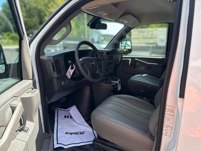 2025 GMC Savana Cargo 2500 Base