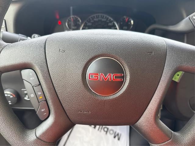 2025 GMC Savana Cargo 2500 Base