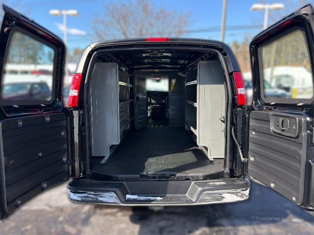 2026 GMC Savana Cargo Base