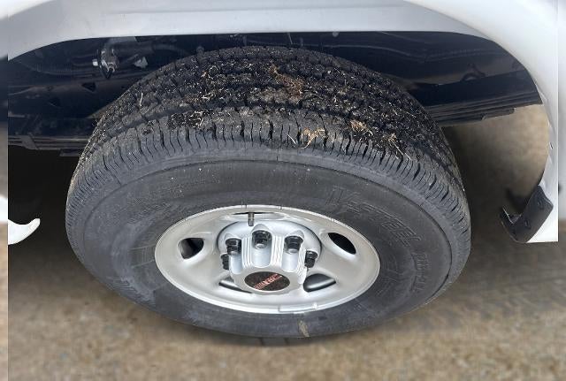 2026 GMC Savana Cargo Base