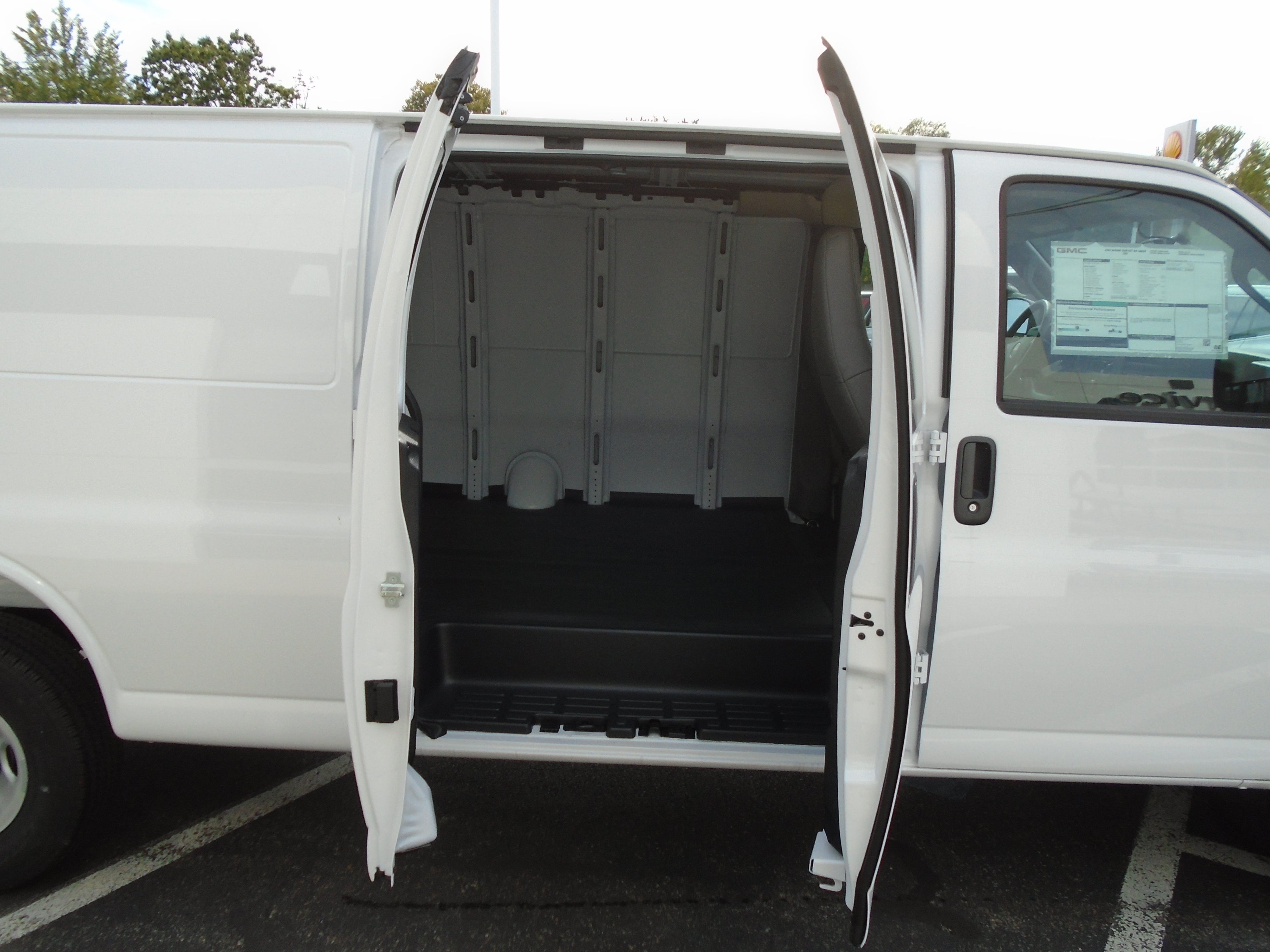 2026 GMC Savana Cargo Base