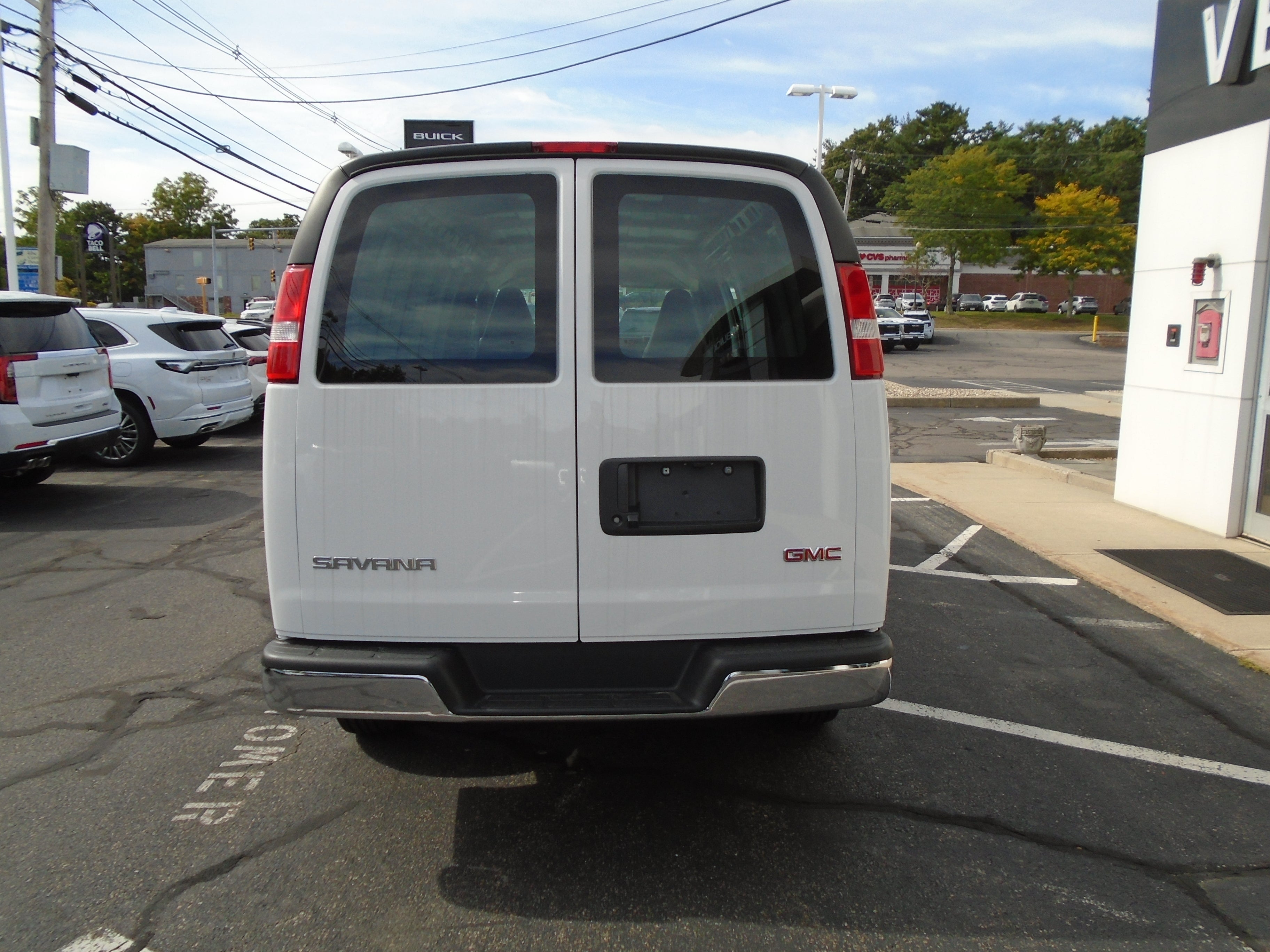 2026 GMC Savana Cargo Base