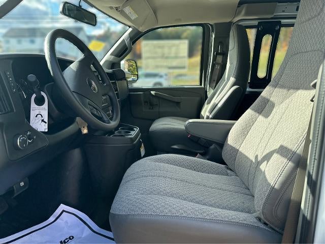 2025 GMC Savana Cargo 3500 Base