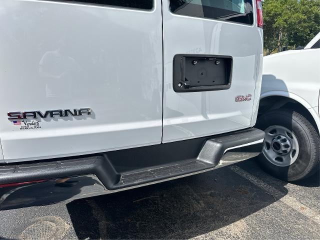 2025 GMC Savana Cargo 3500 Base