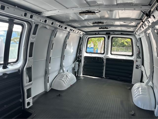 2025 GMC Savana Cargo 3500 Base