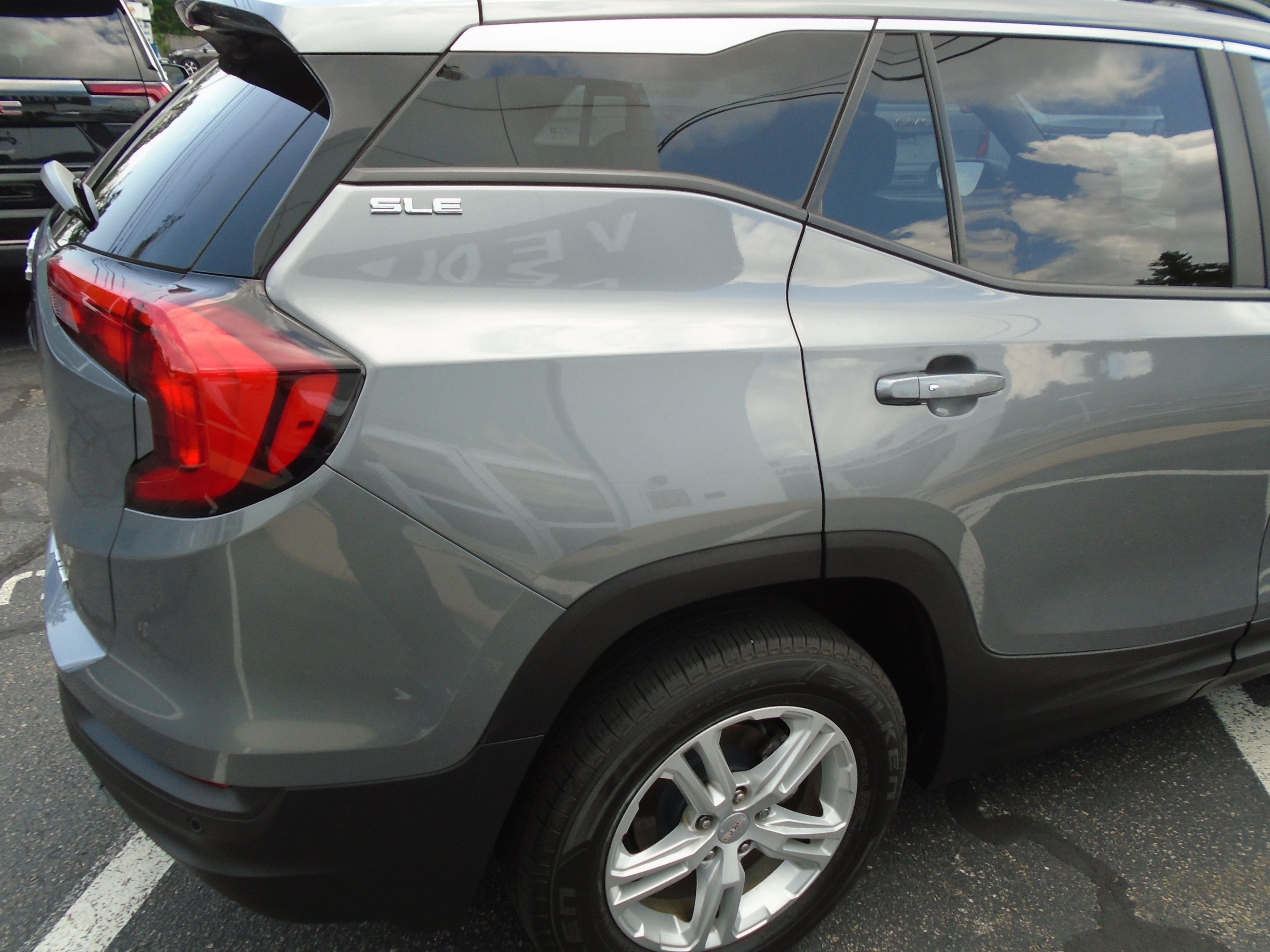 2021 GMC Terrain AWD SLE