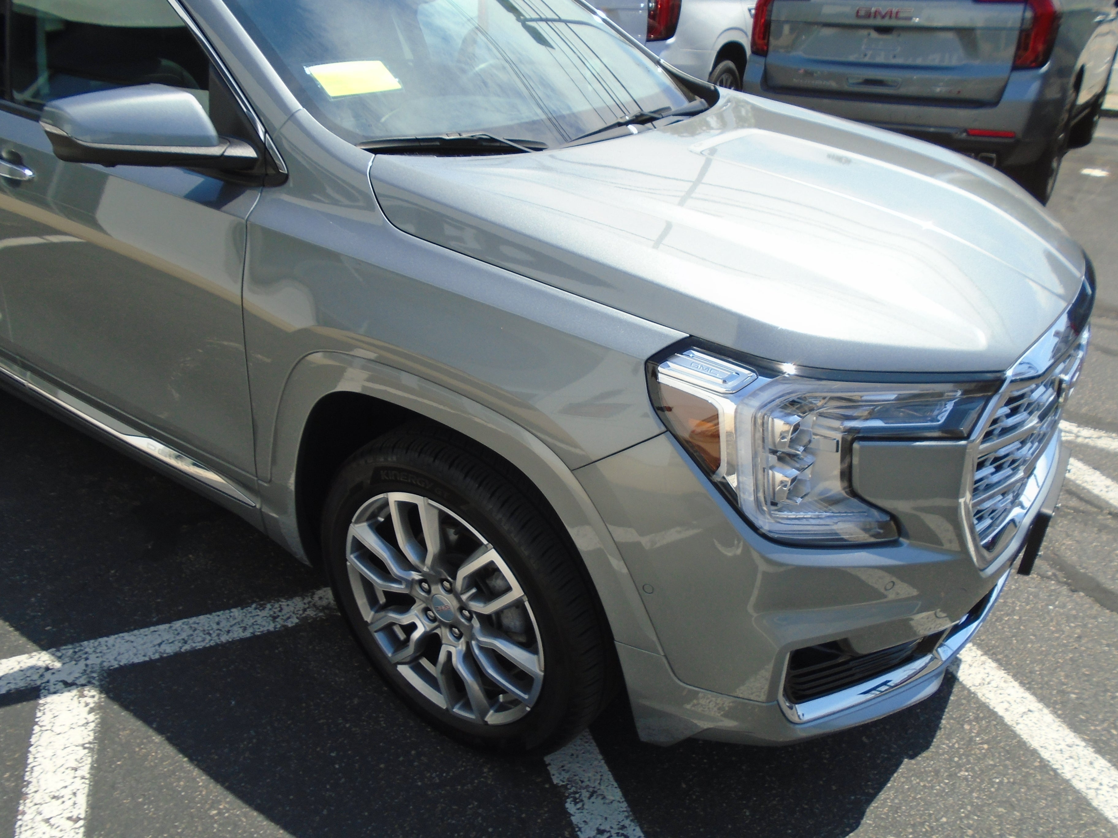 2023 GMC Terrain AWD 4dr Denali