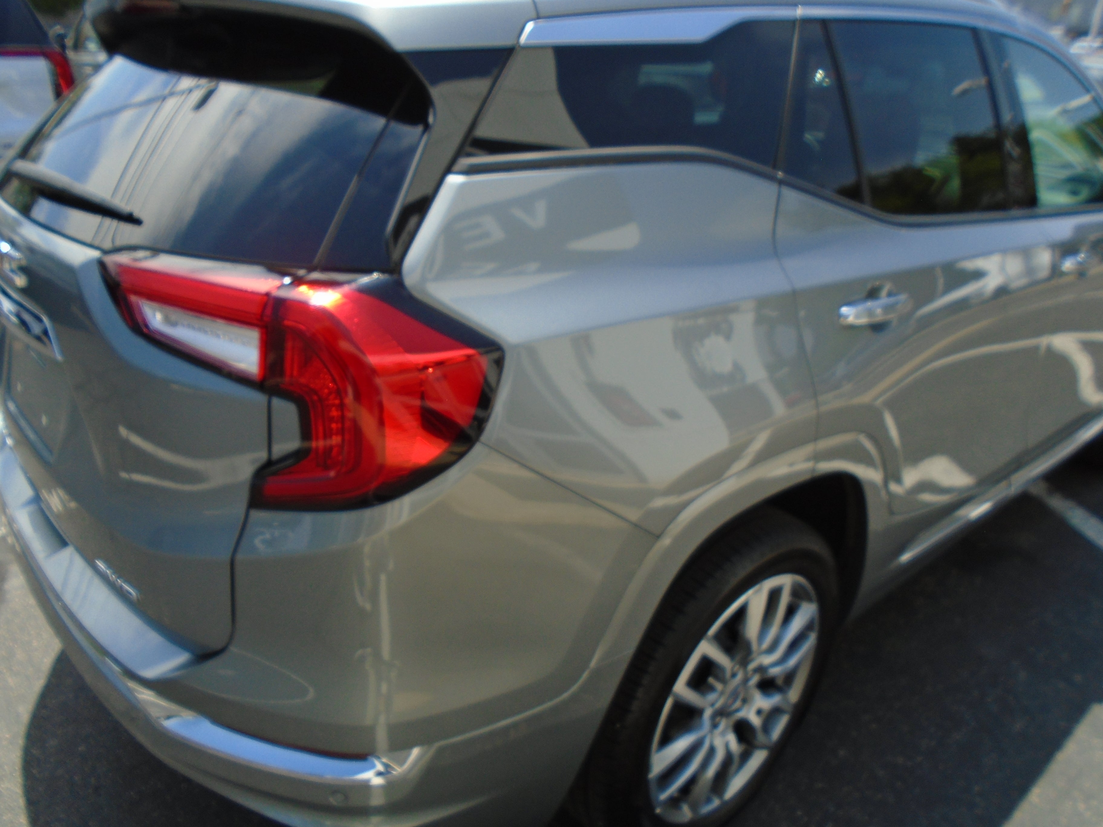2023 GMC Terrain AWD 4dr Denali