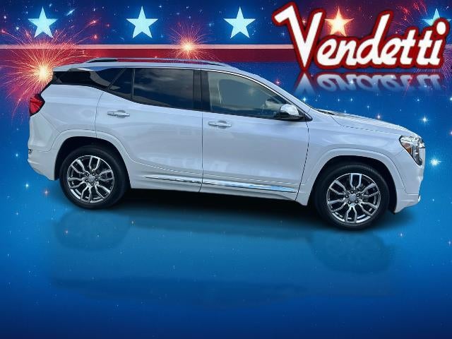 2022 GMC Terrain AWD Denali