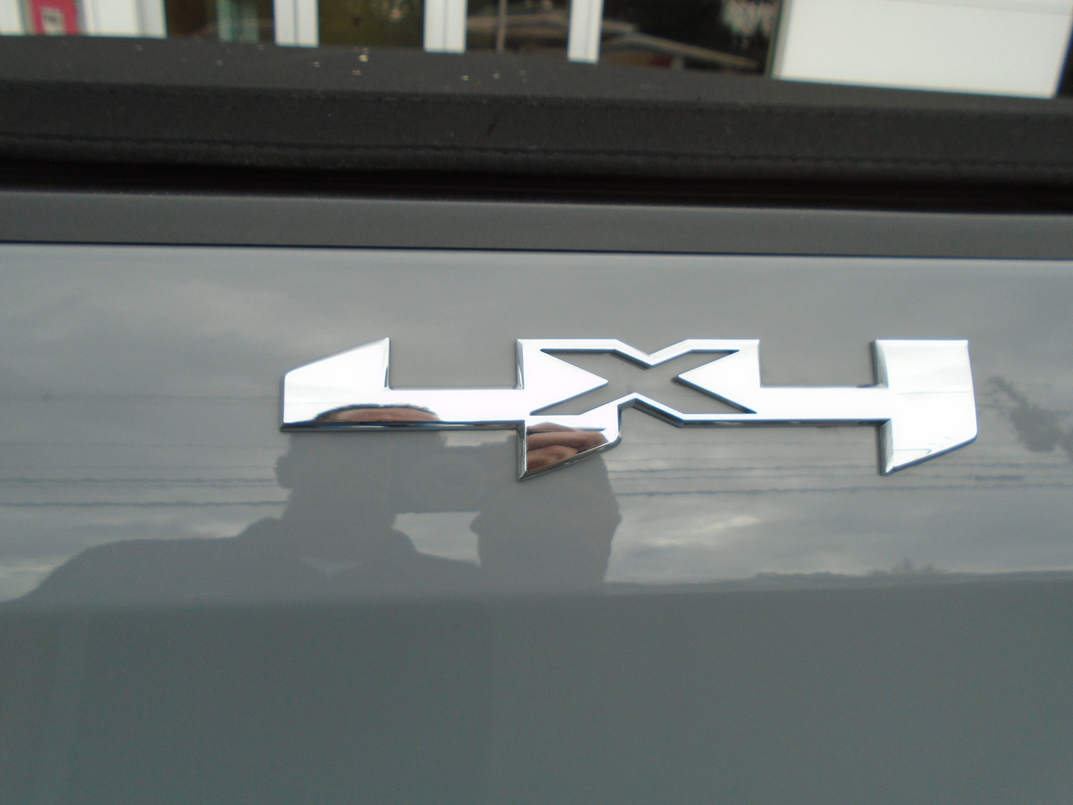2025 GMC Sierra 1500 Regular Cab Standard Box 4-Wheel Drive Pro