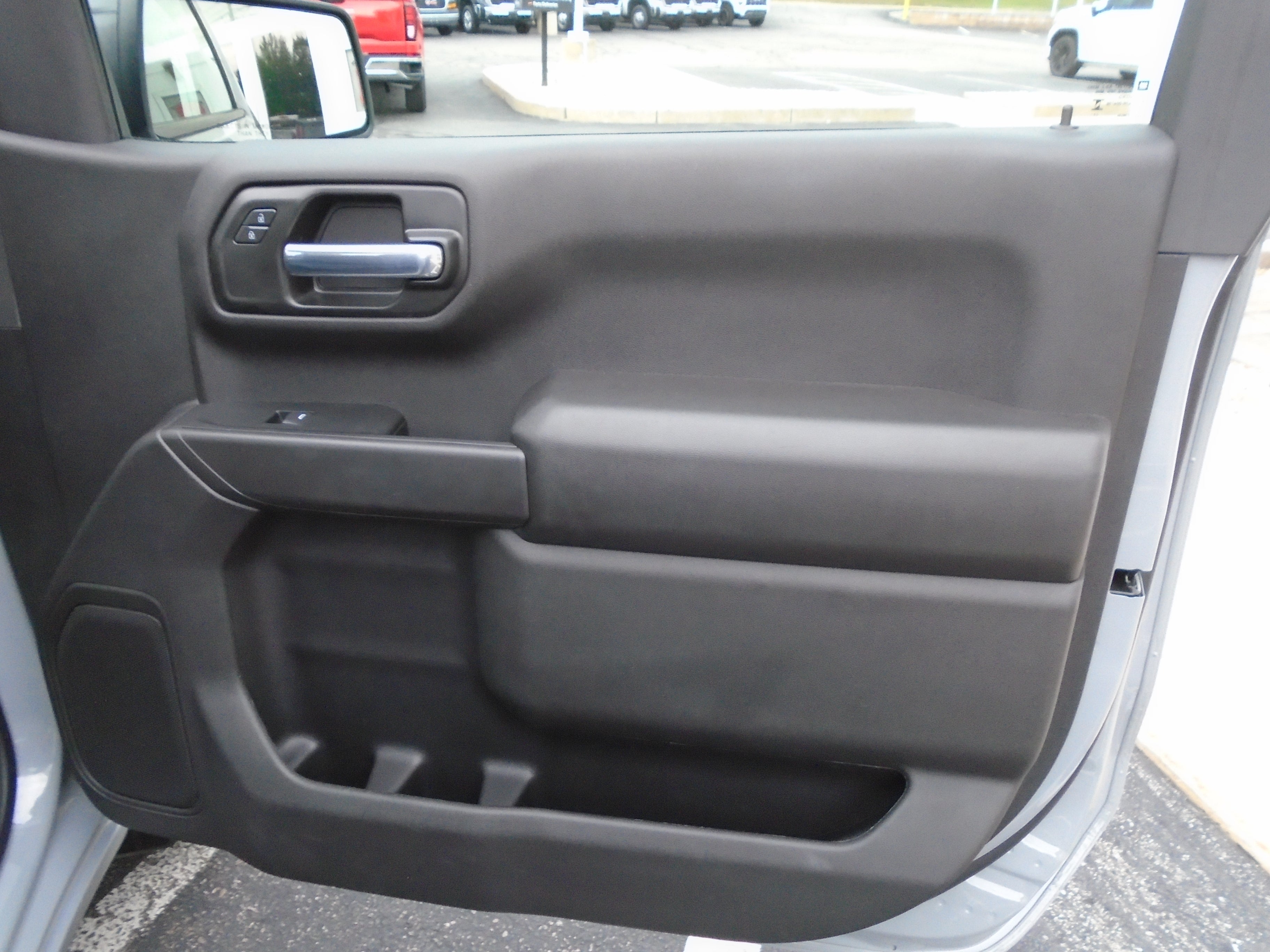 2025 GMC Sierra 1500 Regular Cab Standard Box 4-Wheel Drive Pro