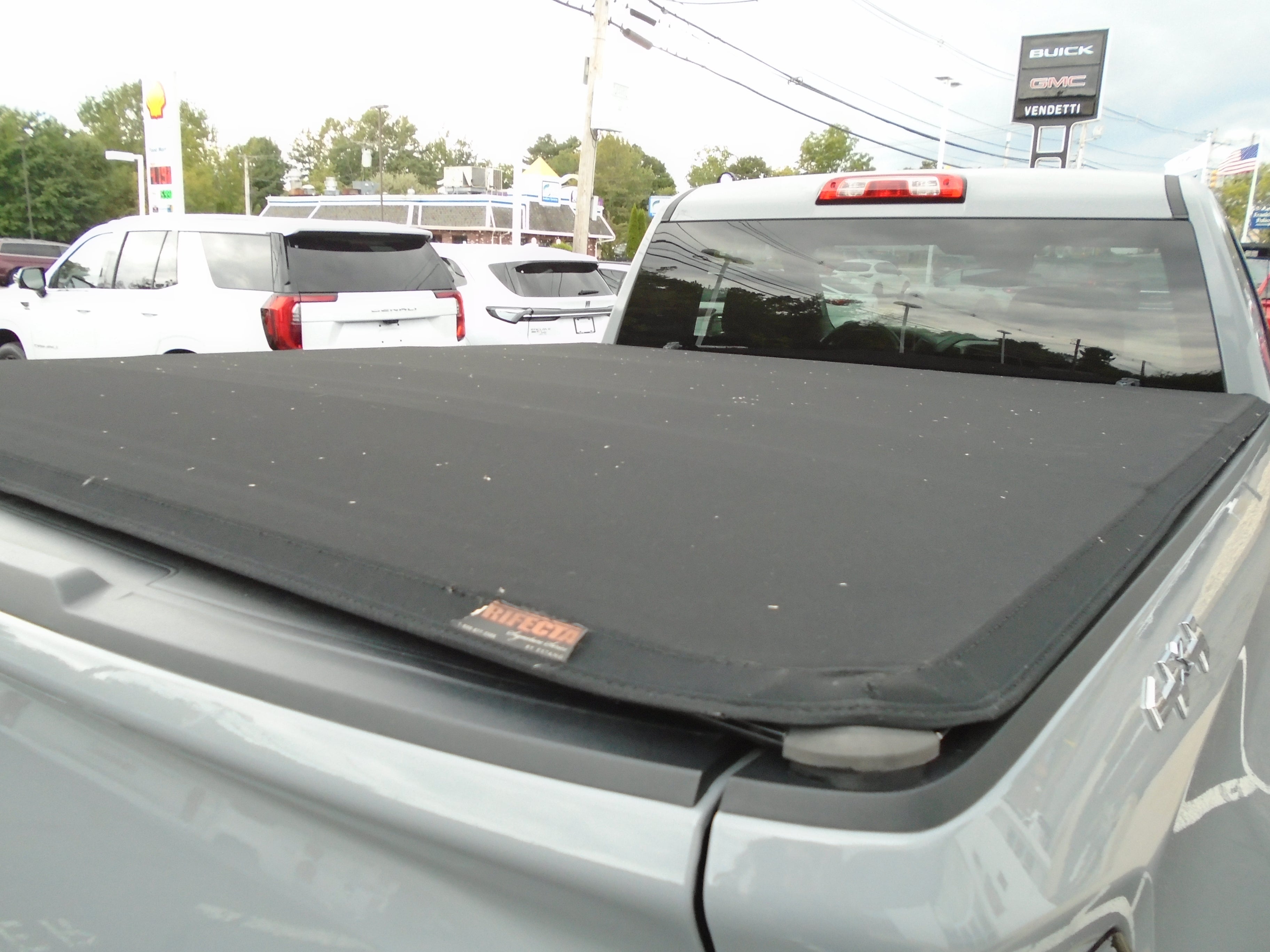 2025 GMC Sierra 1500 Regular Cab Standard Box 4-Wheel Drive Pro
