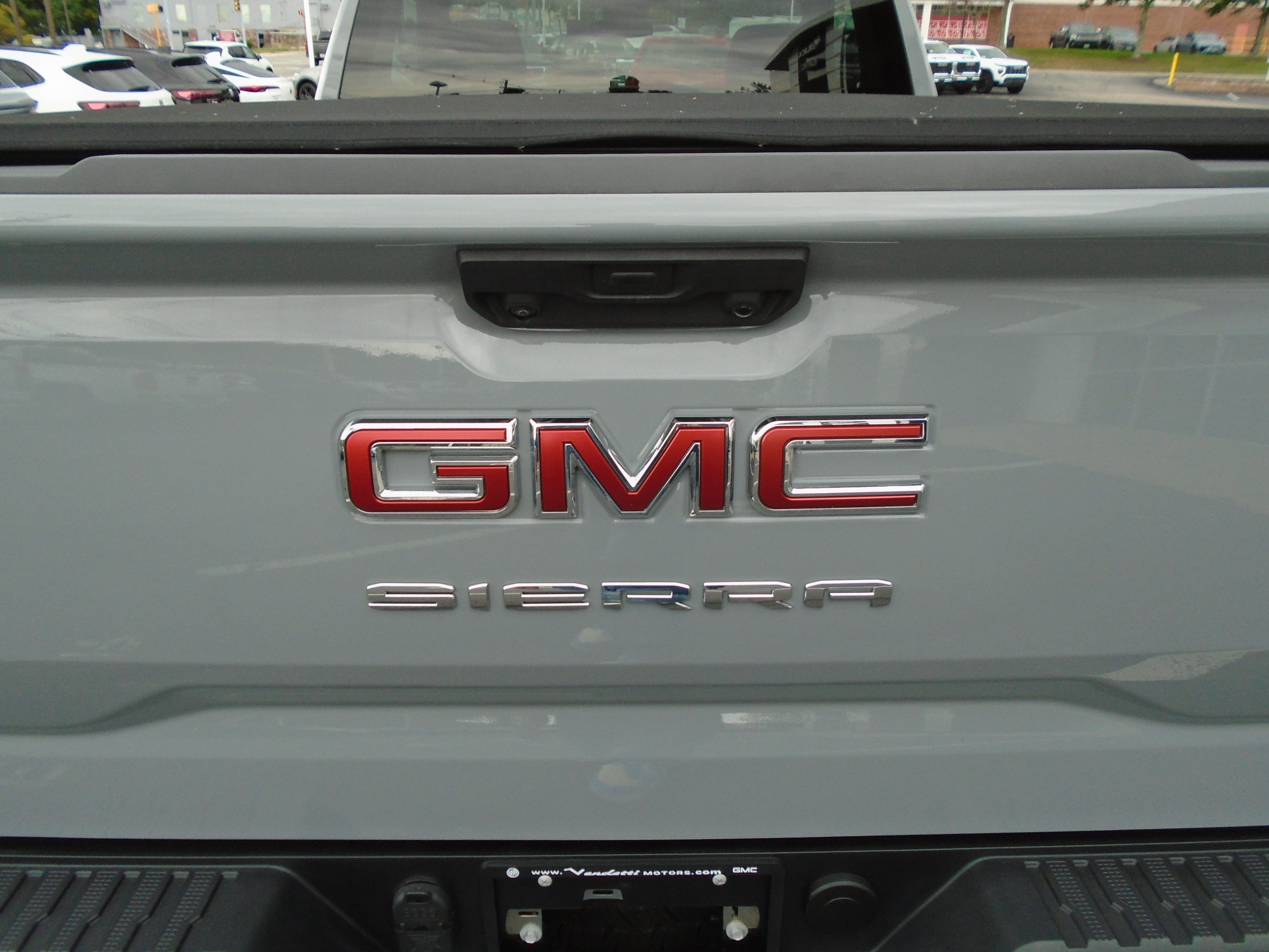 2025 GMC Sierra 1500 Regular Cab Standard Box 4-Wheel Drive Pro