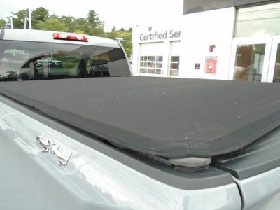 2025 GMC Sierra 1500 Regular Cab Standard Box 4-Wheel Drive Pro