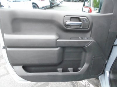 2025 GMC Sierra 1500 Regular Cab Standard Box 4-Wheel Drive Pro
