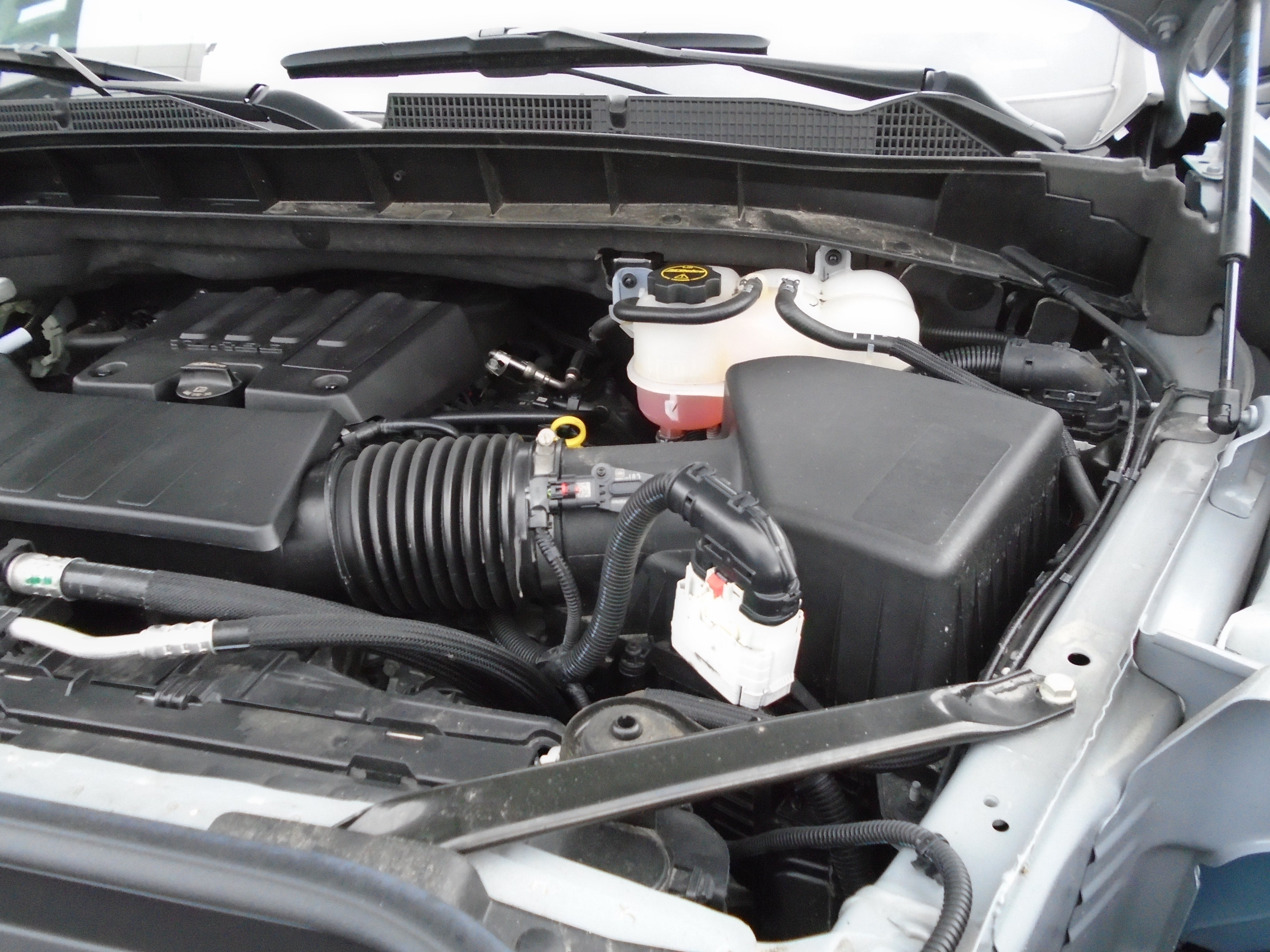 2025 GMC Sierra 1500 Regular Cab Standard Box 4-Wheel Drive Pro
