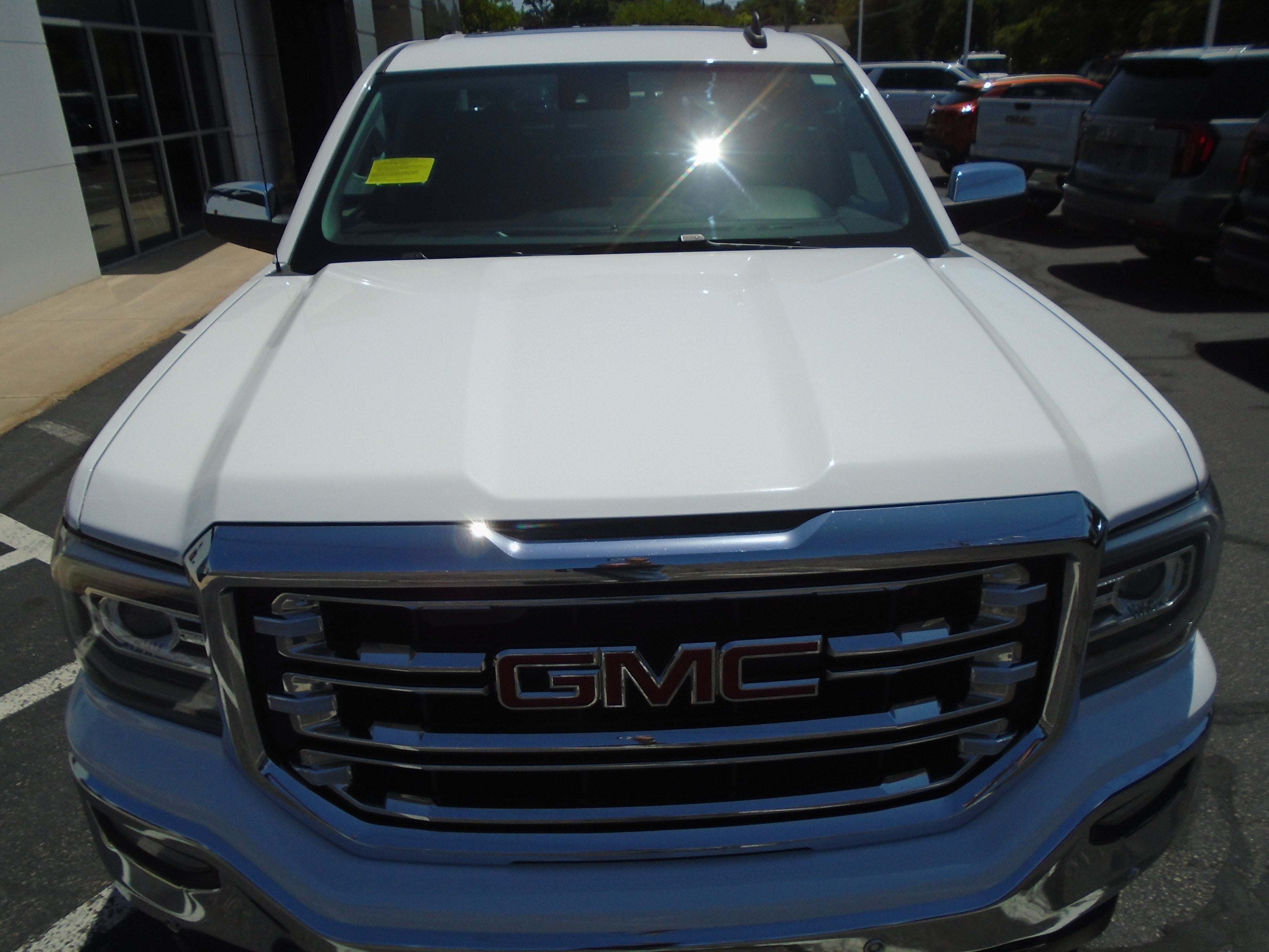 2017 GMC Sierra 1500 Crew Cab Short Box 4-Wheel Drive SLT